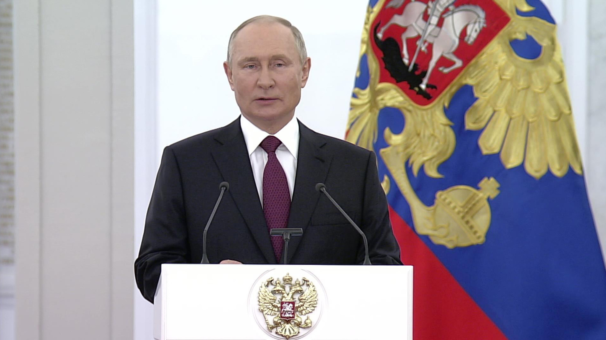 Путин призвал допустить родителей к контролю за качеством питания в школах