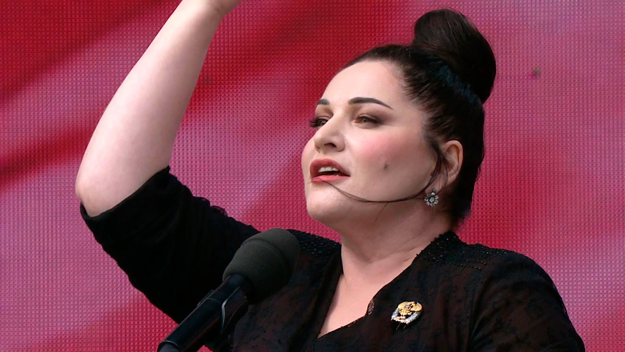Хибла Герзмава, "Живи, моя страна!"