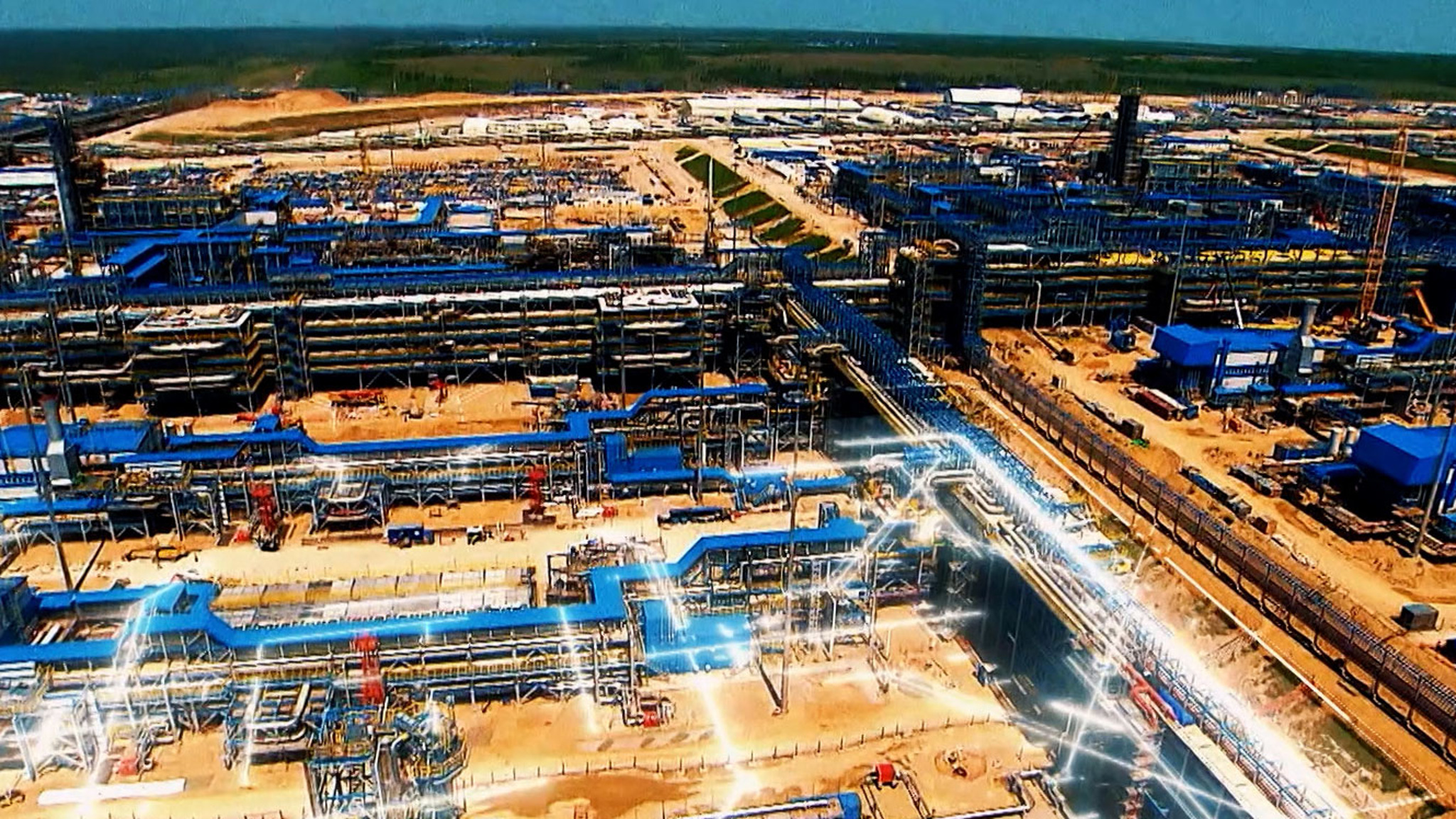 Глава "Газпрома" поработал телеведущим: как запускали Амурский завод
