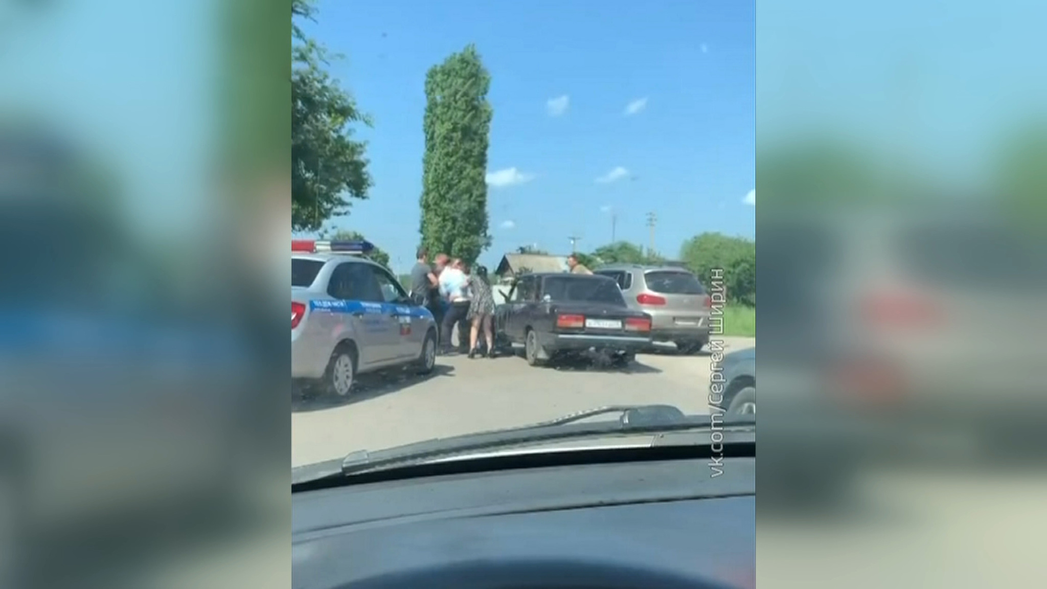 В Борисоглебске пьяная пара напала на полицейских
