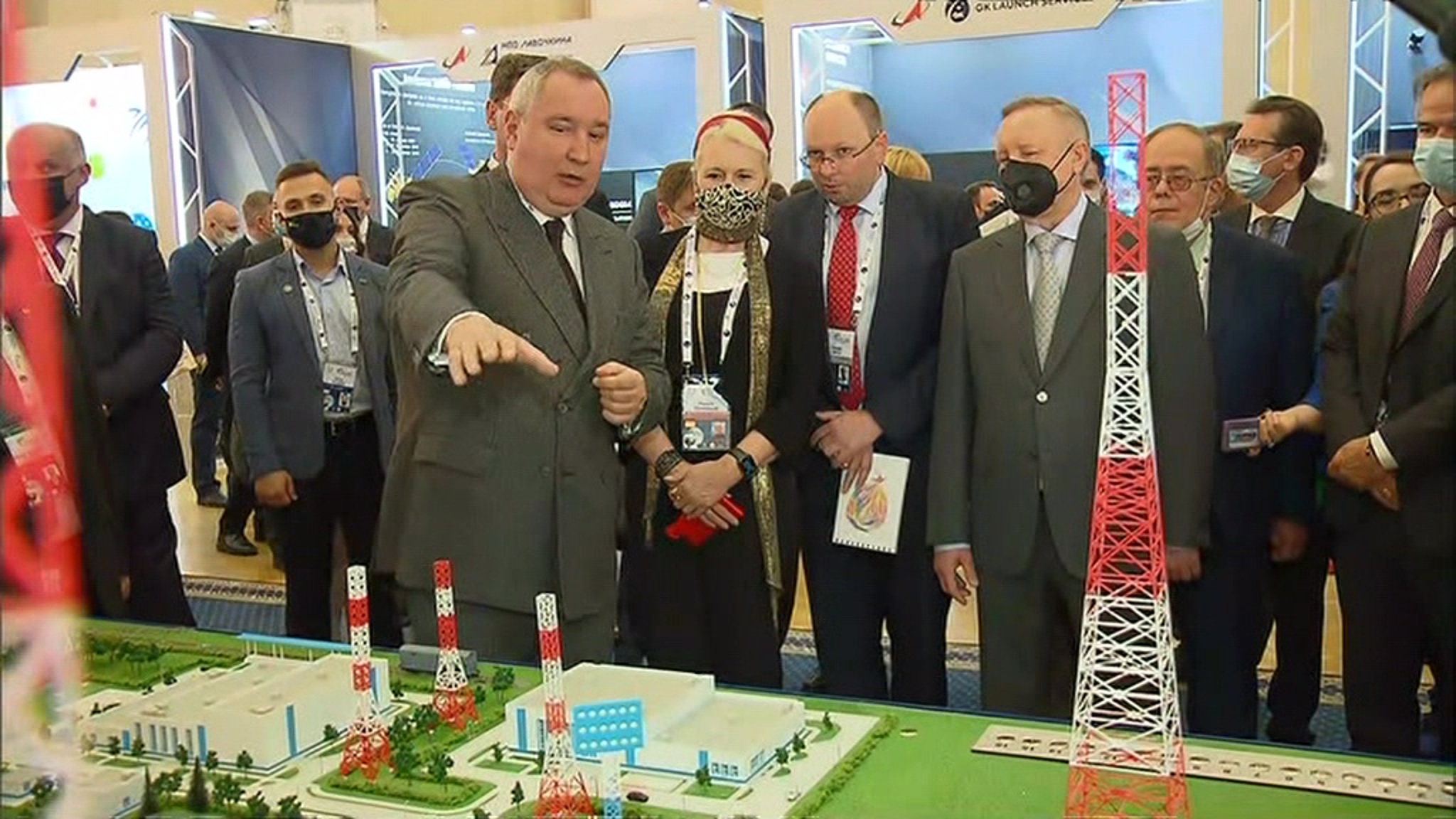 Проект лунной базы России и КНР представили на конференции GLEX-2021