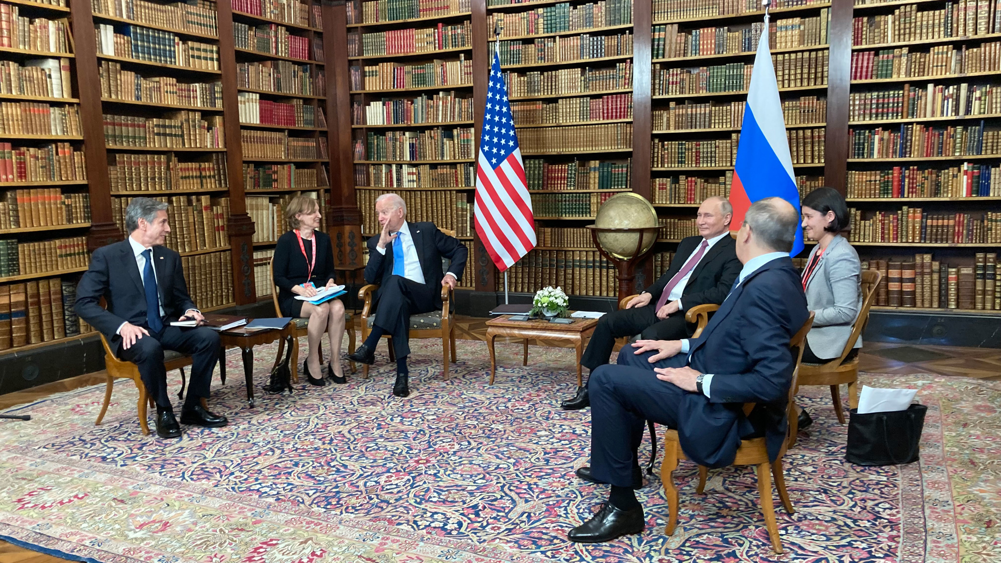 МИД РФ начал работу по обозначенным Путиным на саммите с США вопросам