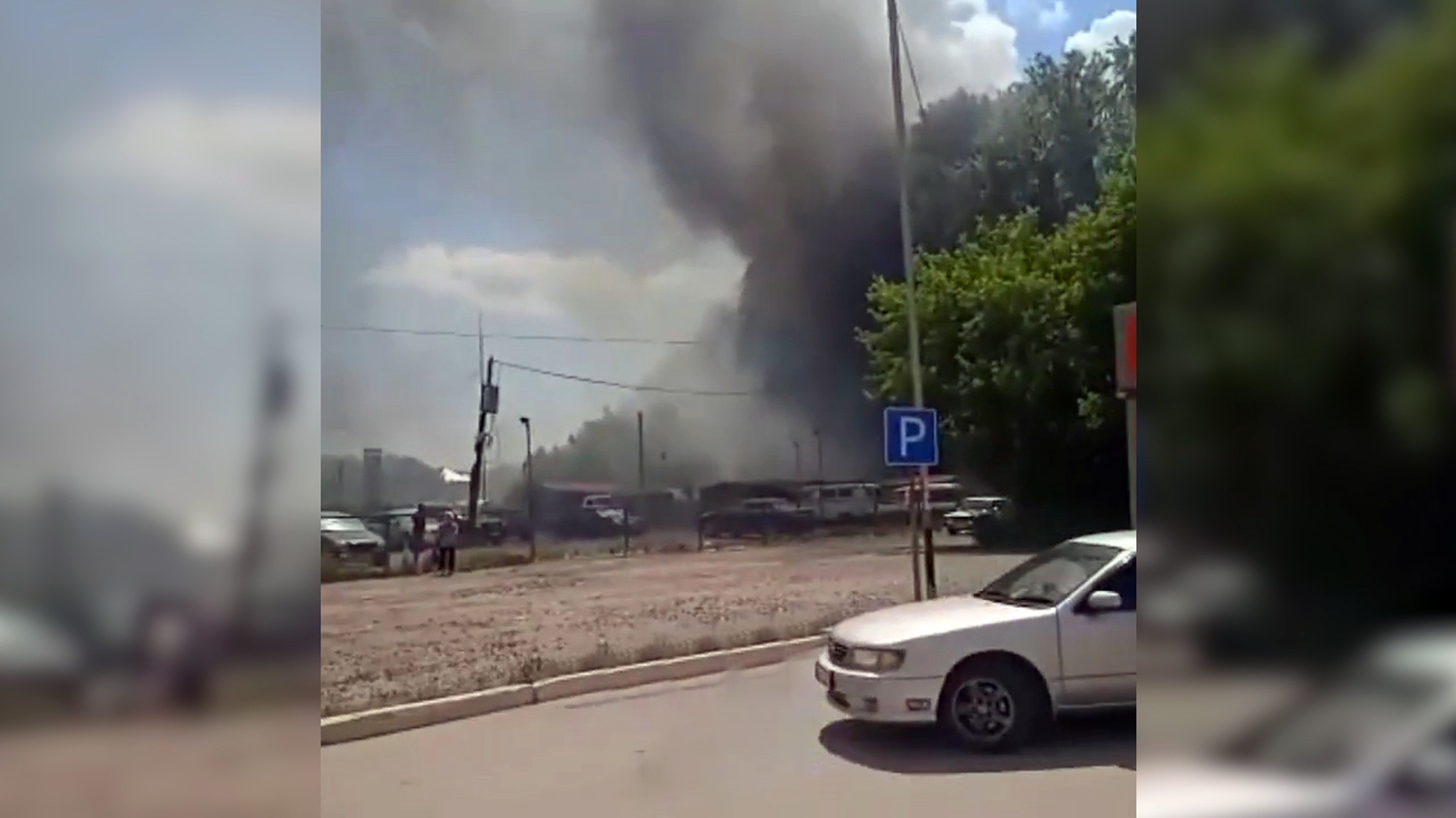 В Новосибирске "игры" детей с тополиным пухом стали причиной пожара
