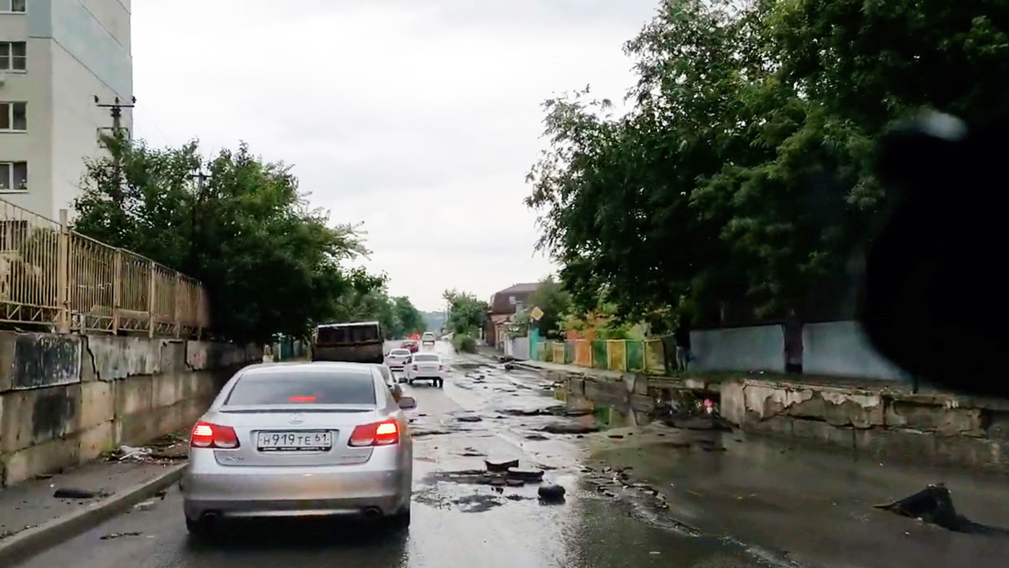 Затопленный Ростов: из-за непогоды в городе произошло более 176 происшествий