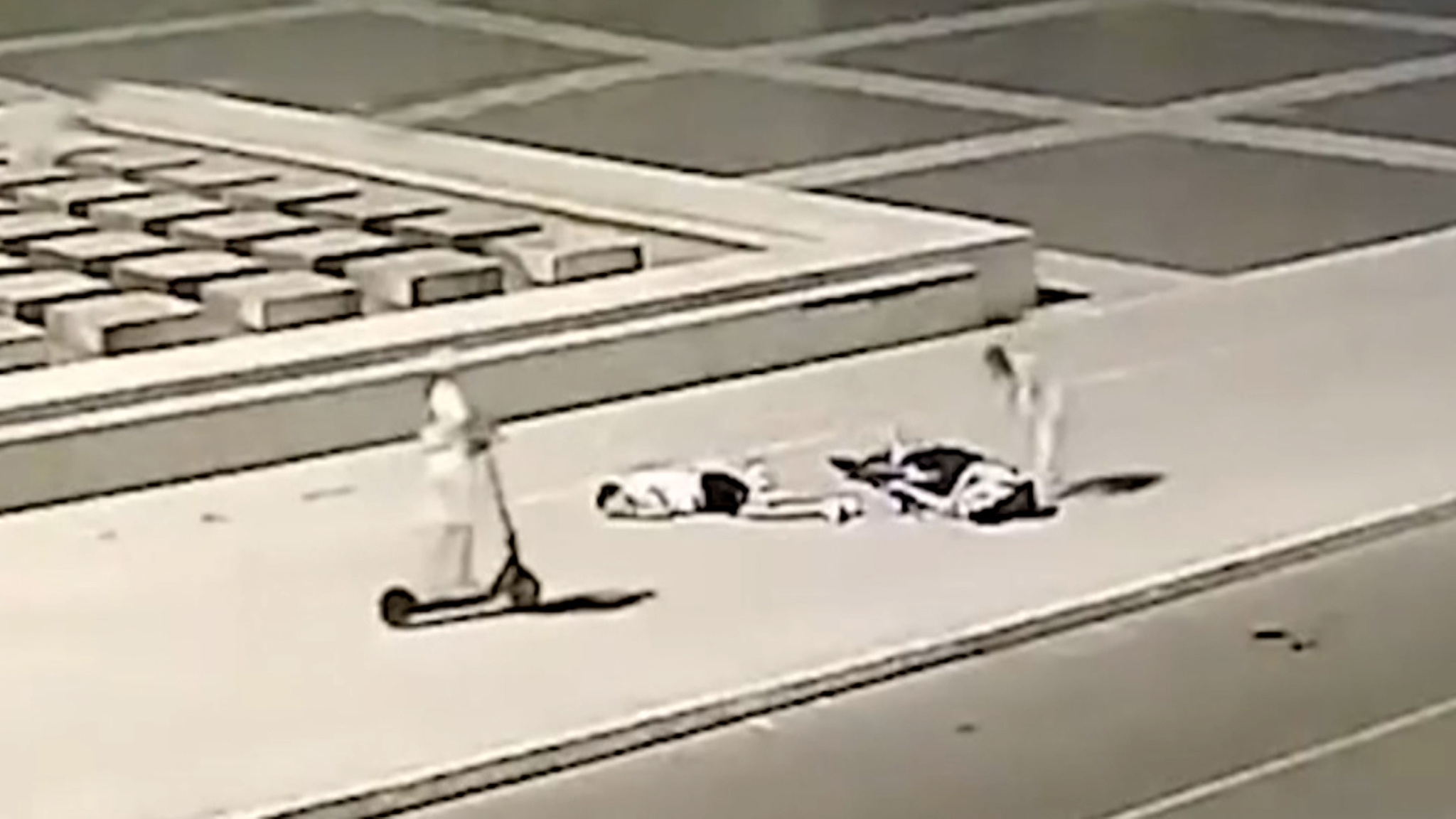 В Астрахани столкнулись электросамокатеры