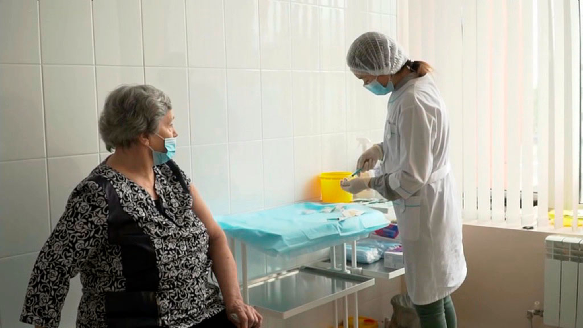 В Калужской области медсестра вколола пациентам воду для инъекций вместо вакцины