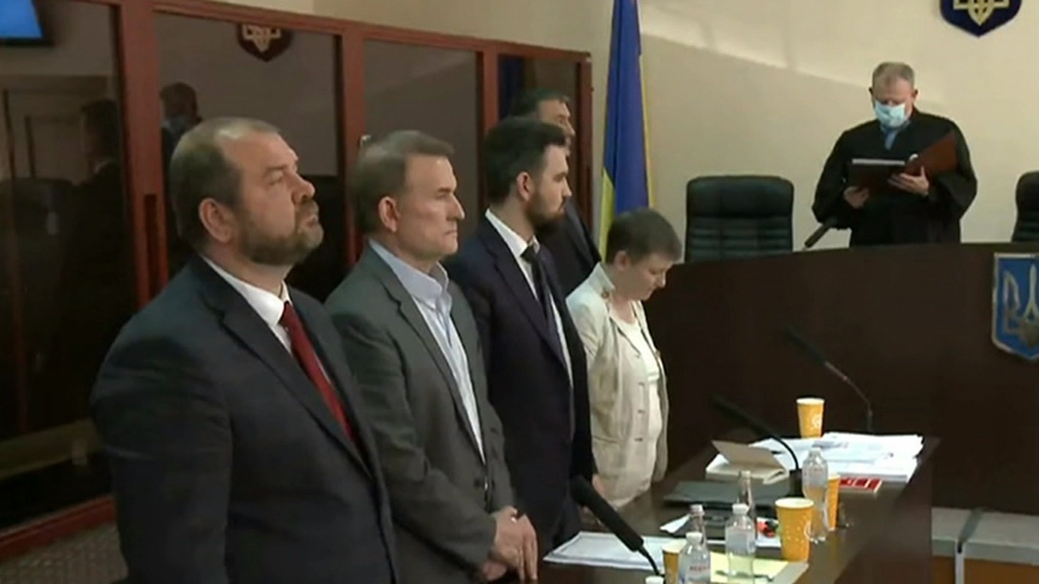 Суд в Киеве продлил срок домашнего ареста для Медведчука