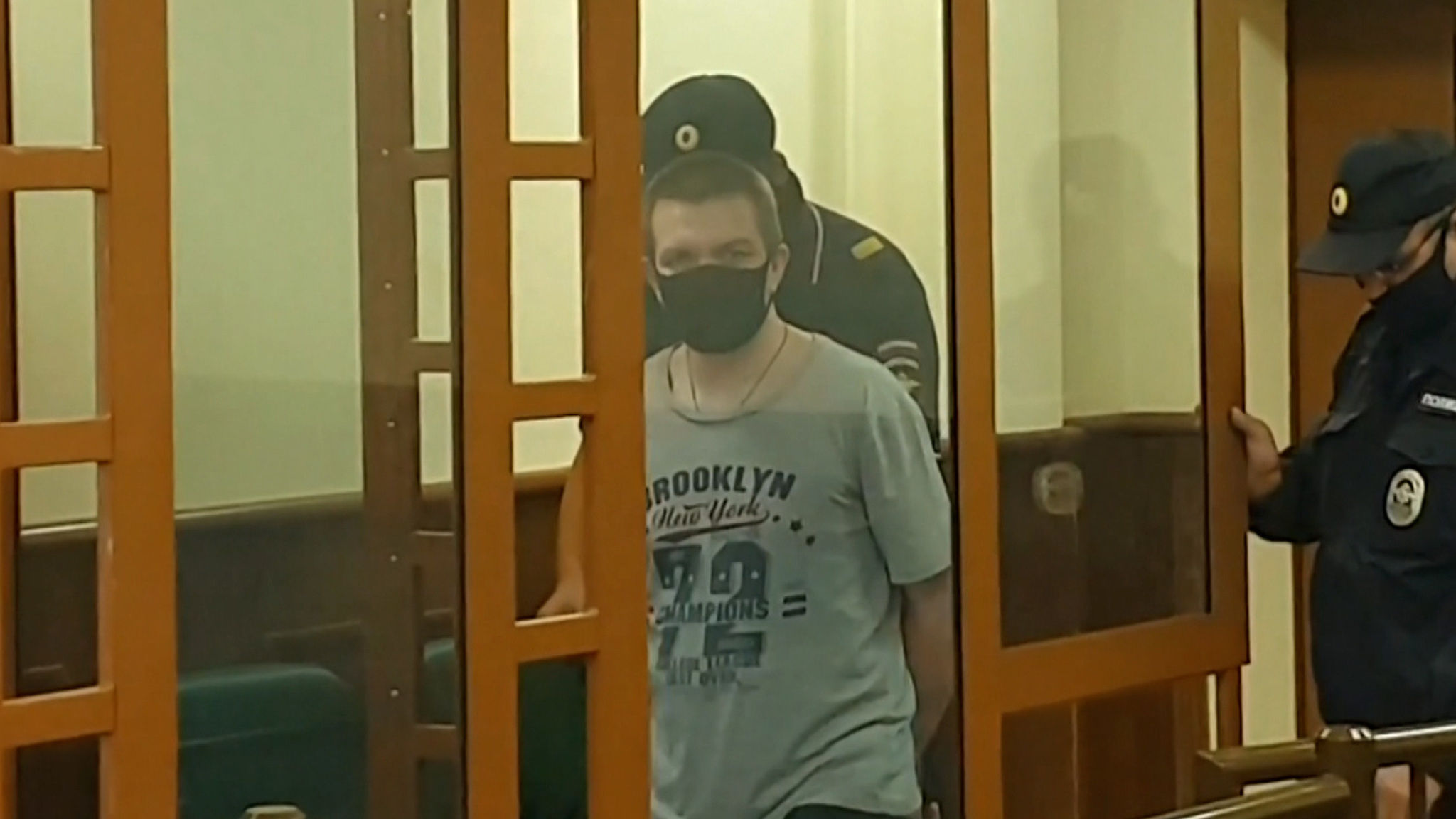 В Петербурге вынесли приговор отцу, захватившему в заложники собственных шестерых детей