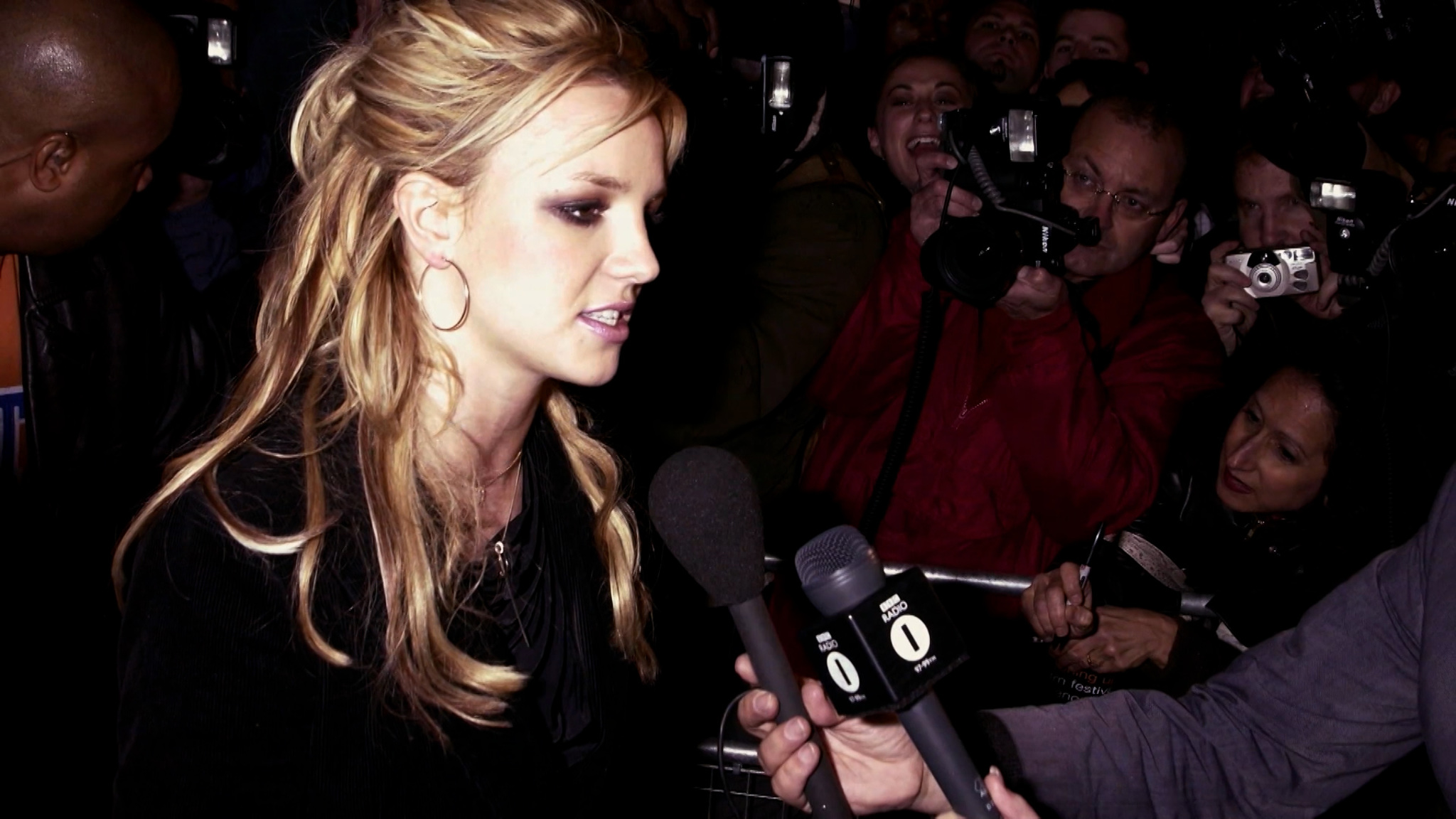 "Не хочу, чтобы опекуном был мой отец": о чем еще расскажет фильм "Бритни Спирс под прицелом"