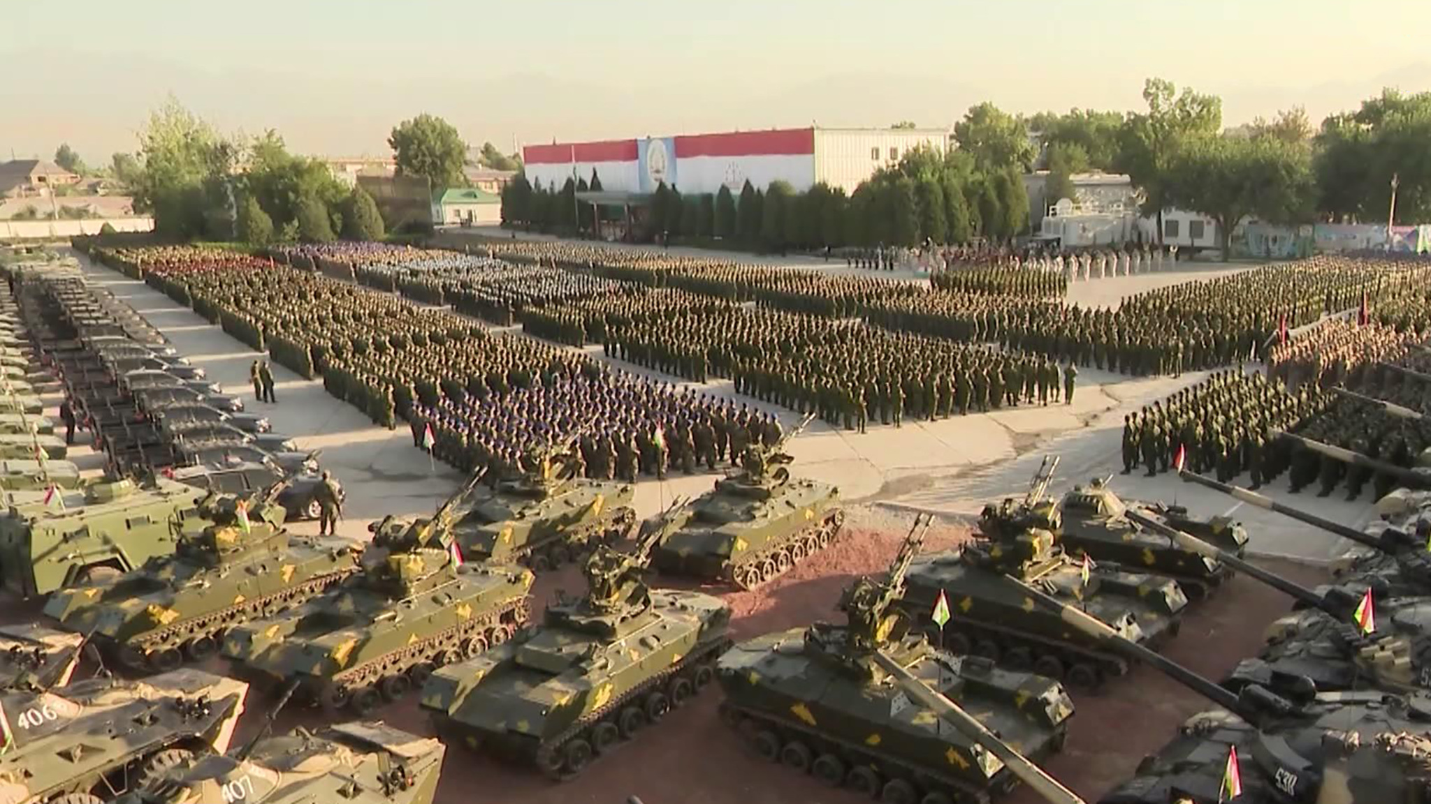 В Таджикистане прошла масштабная проверка боеготовности всех родов войск