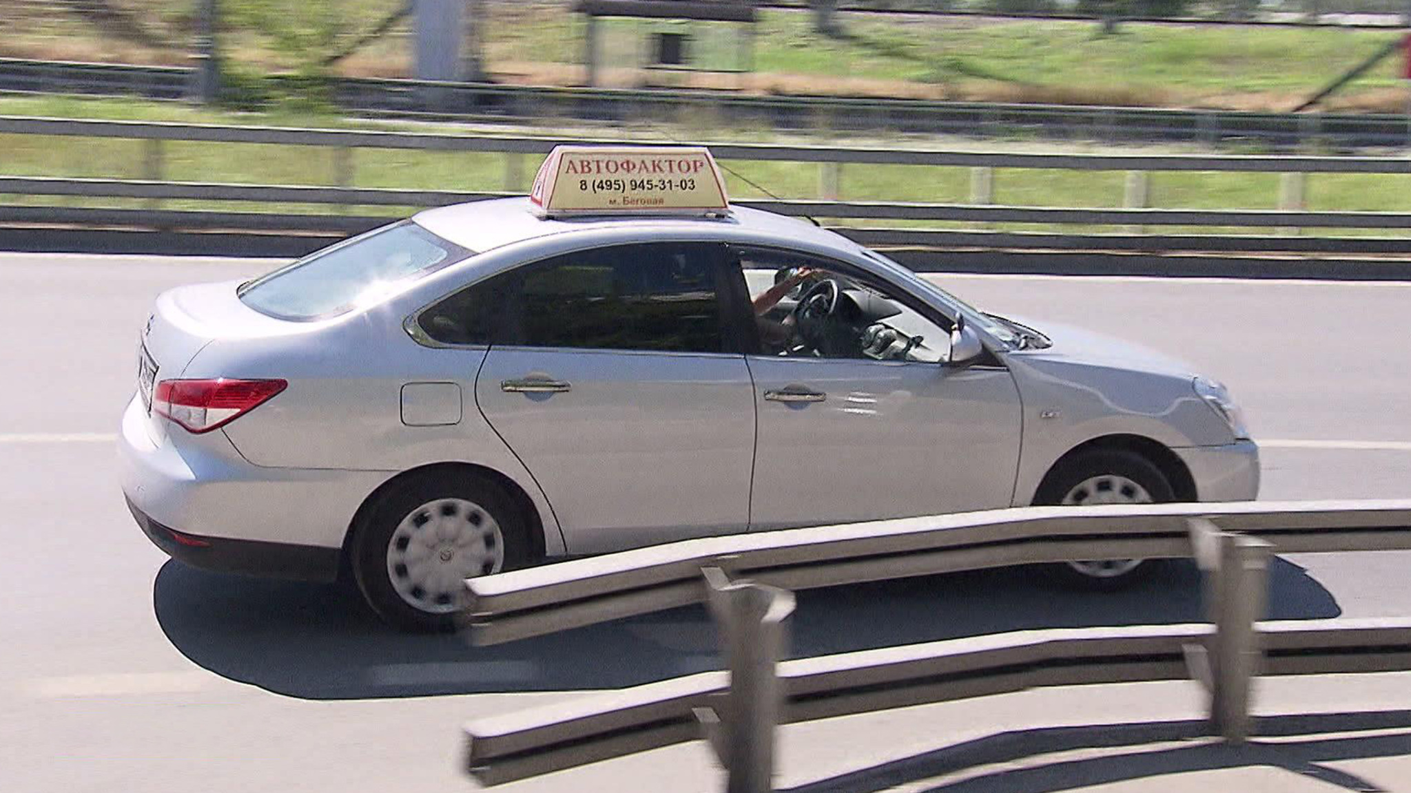 "Кому и 30 занятий мало". Как готовят российских автомобилистов