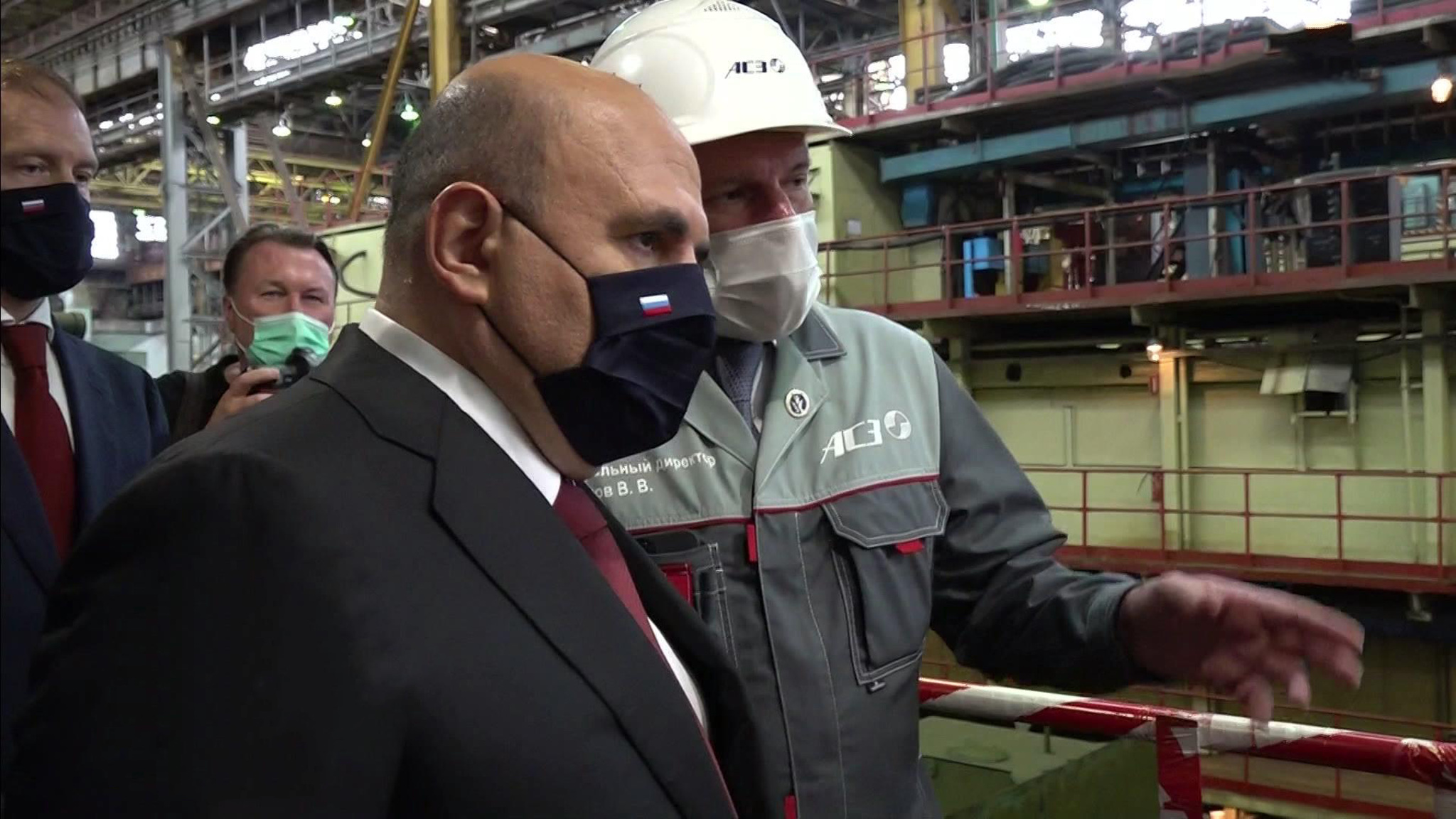 Михаил Мишустин побывал на дальневосточных предприятиях