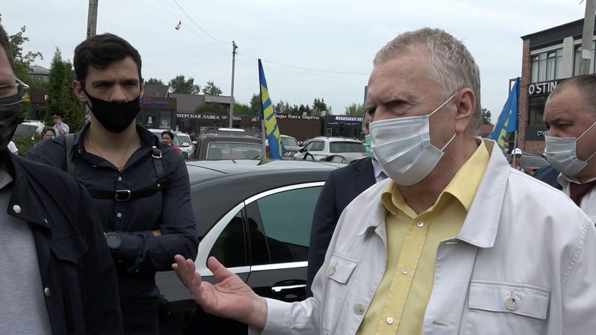 Партии готовятся к выборам: политики отправились в народ