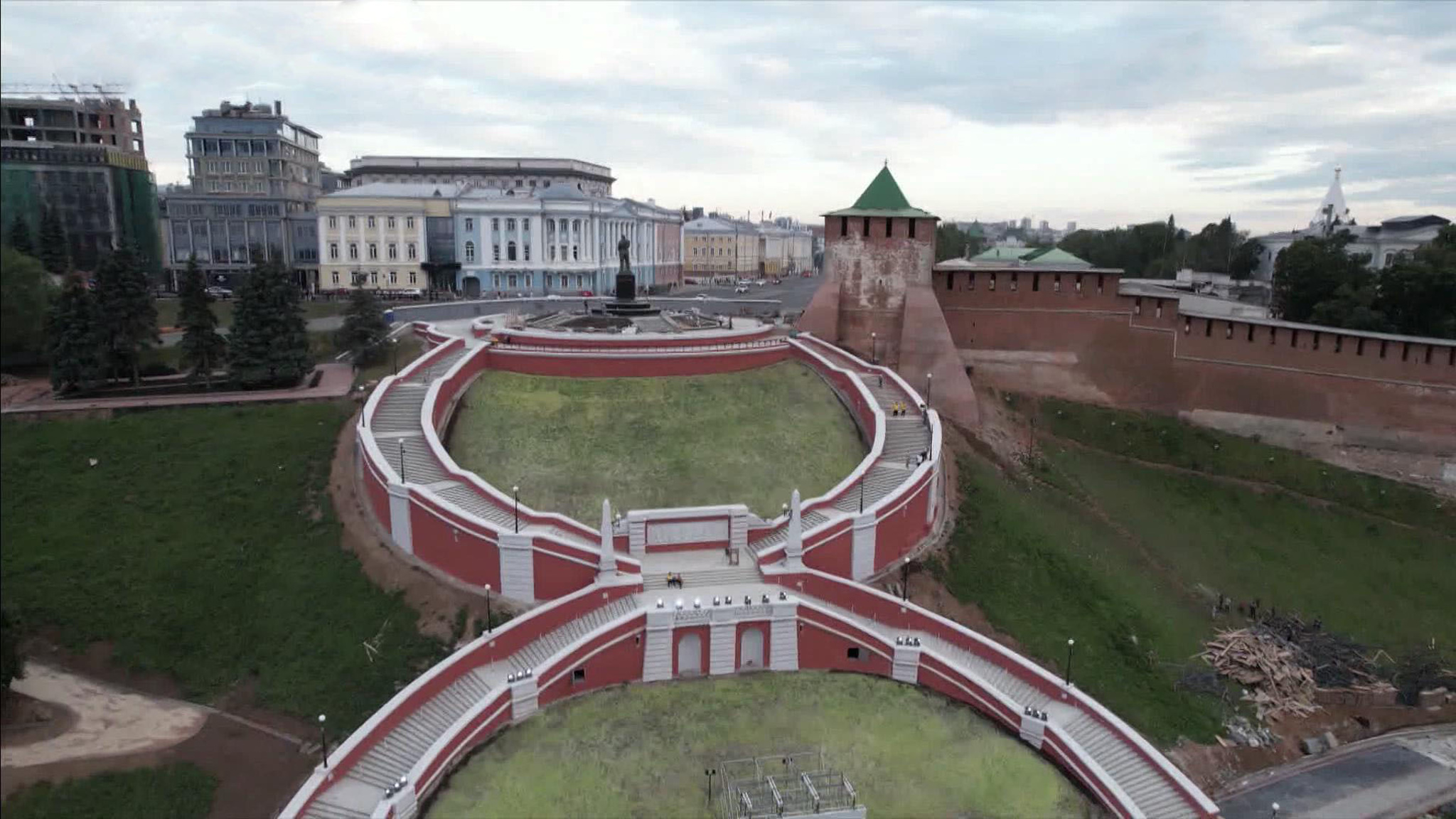 Чкаловскую лестницу в Нижнем Новгороде открыли после реставрации