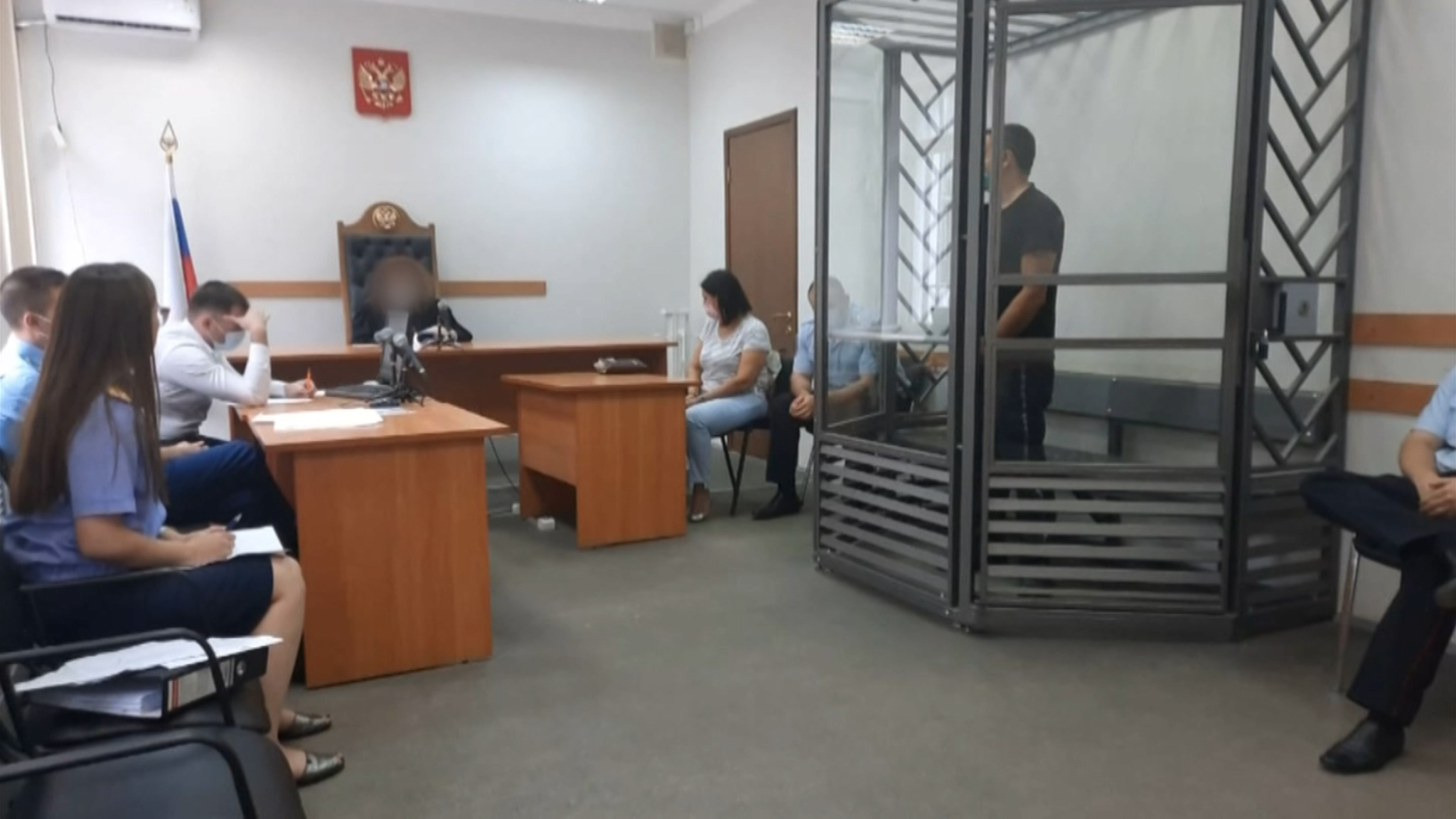 Два краснодарских полицейских попытались податься в наркобароны
