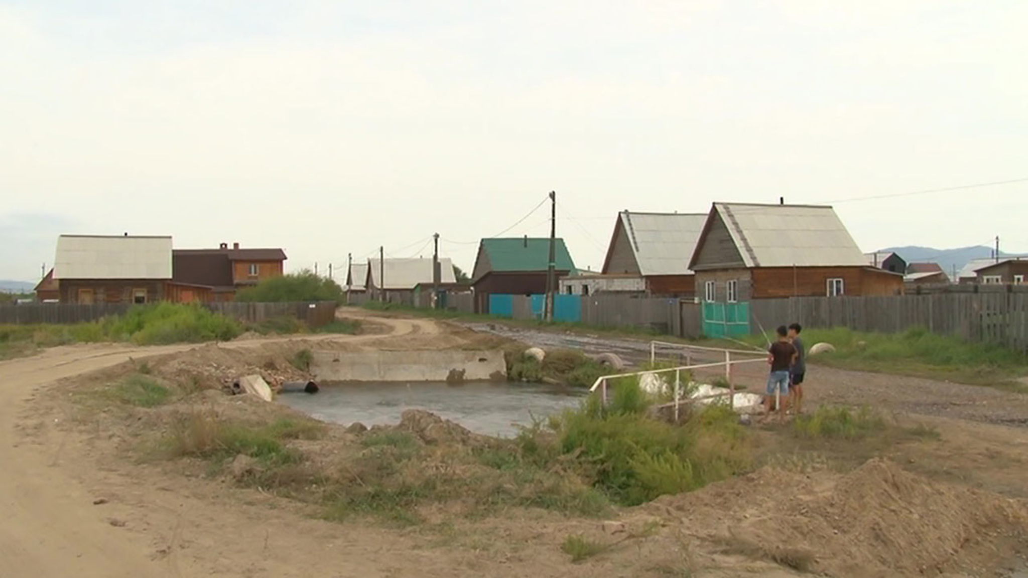 Уровень воды в бурятской реке постепенно снижается