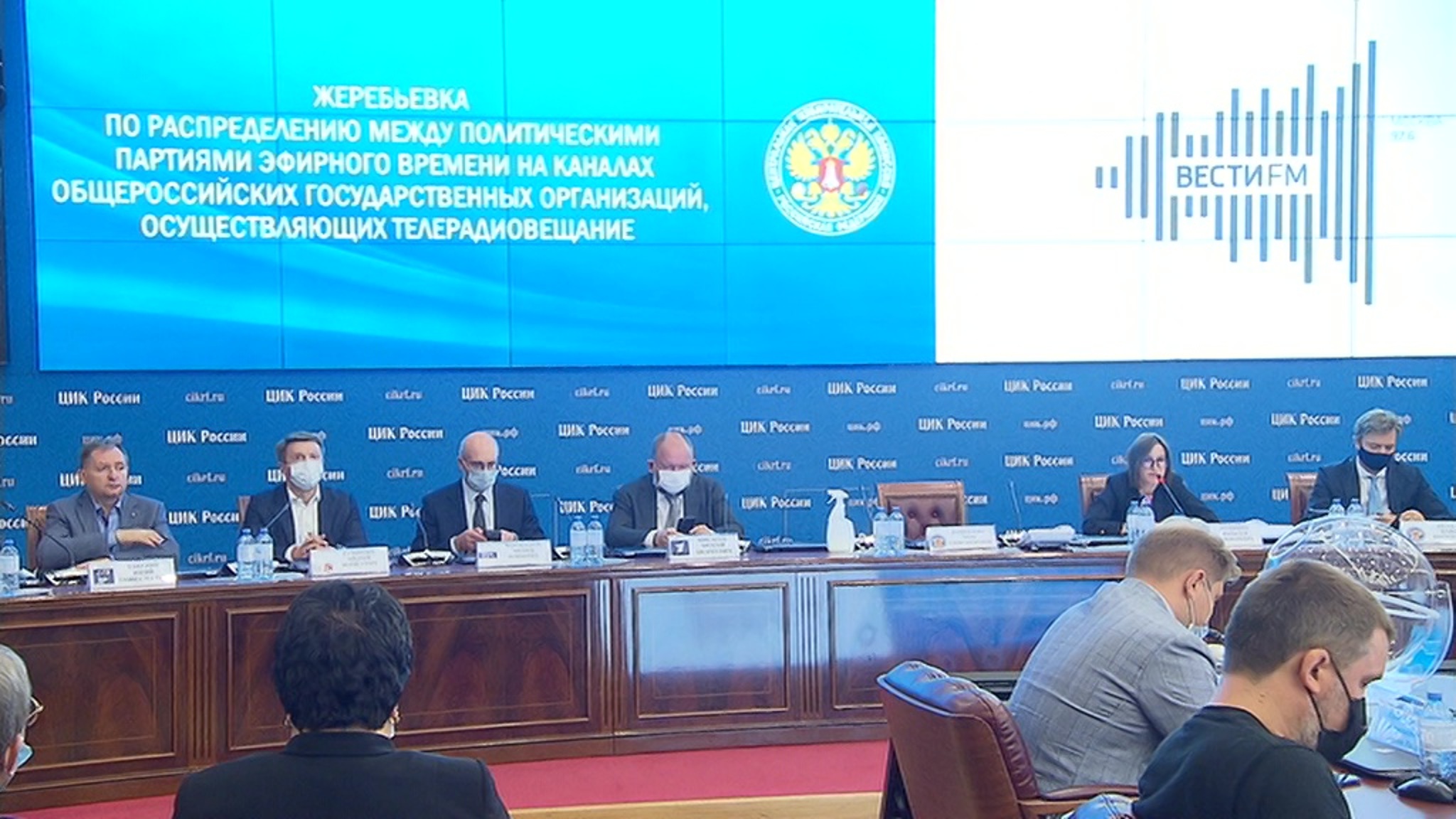 В России сегодня начинается предвыборная агитация политических партий