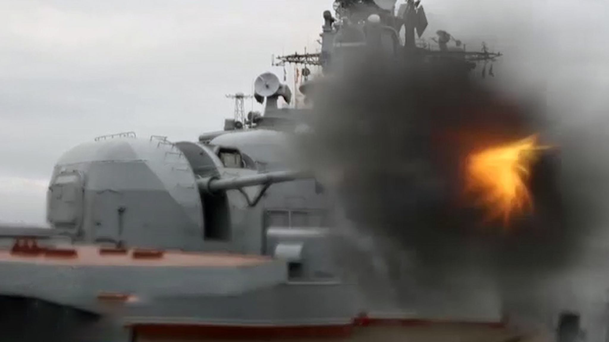 Российские пограничники провели учения в Баренцевом море