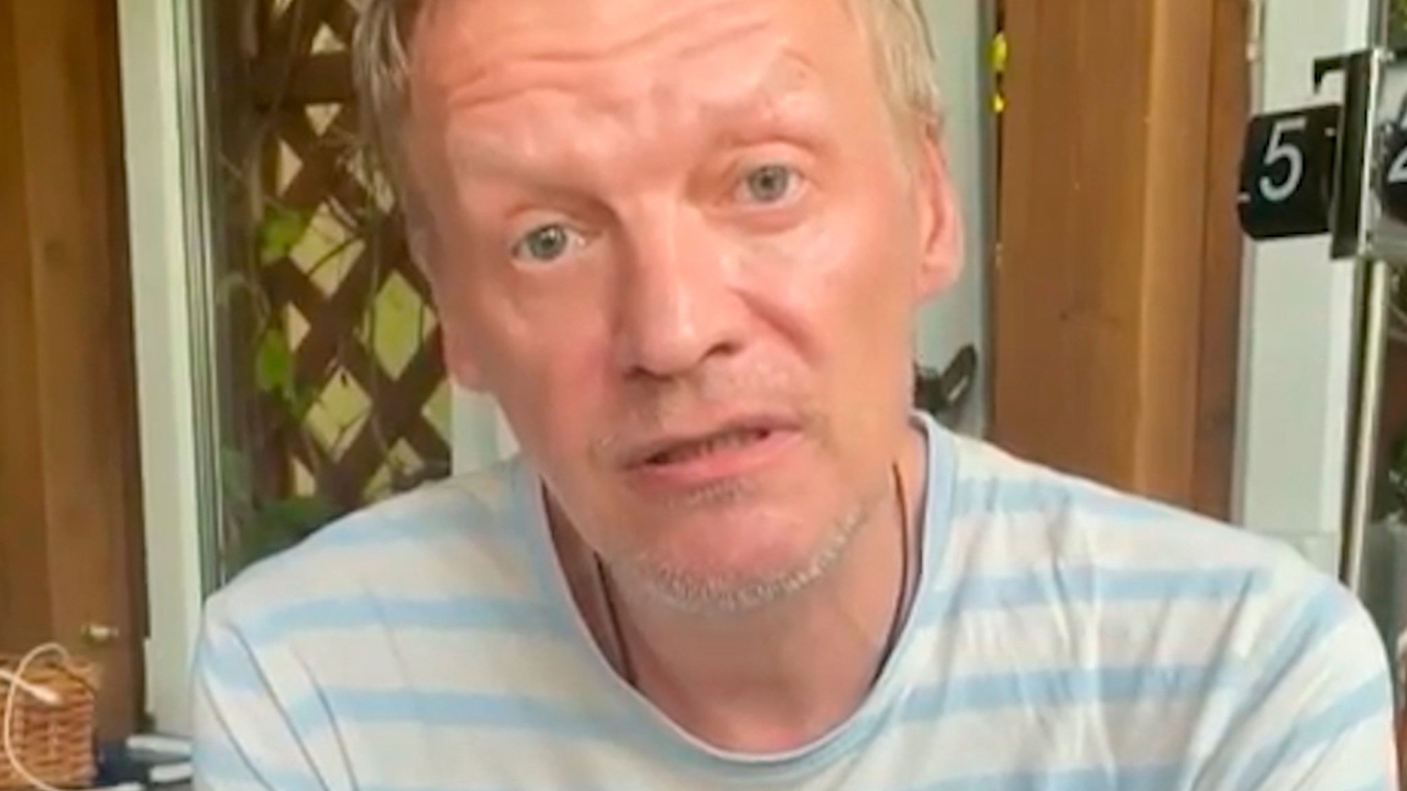 Алексей Серебряков попросил помощи у поклонников