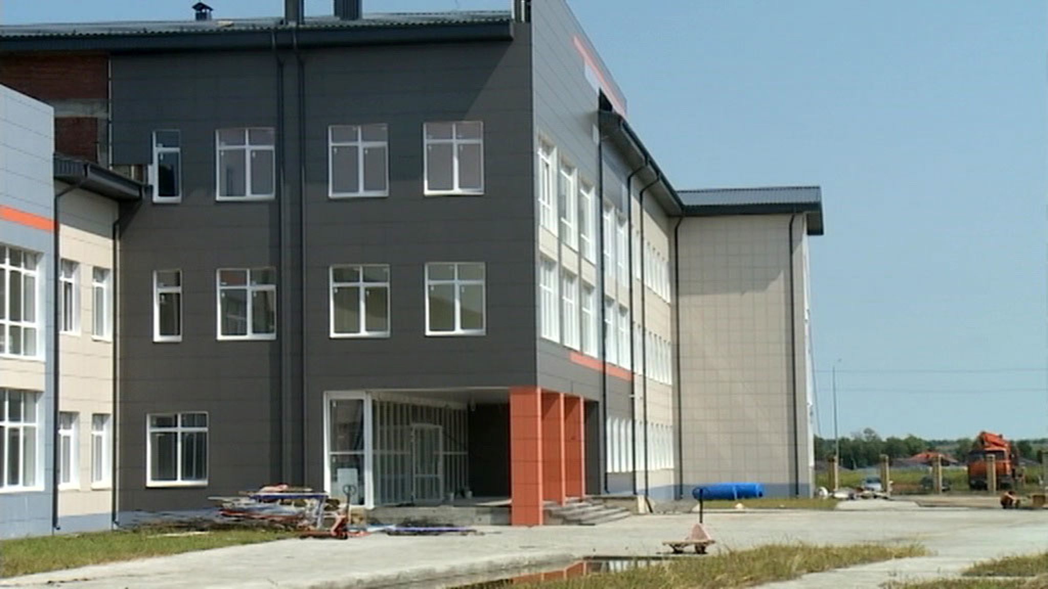 Под Ставрополем возводят новую школу на тысячу детей