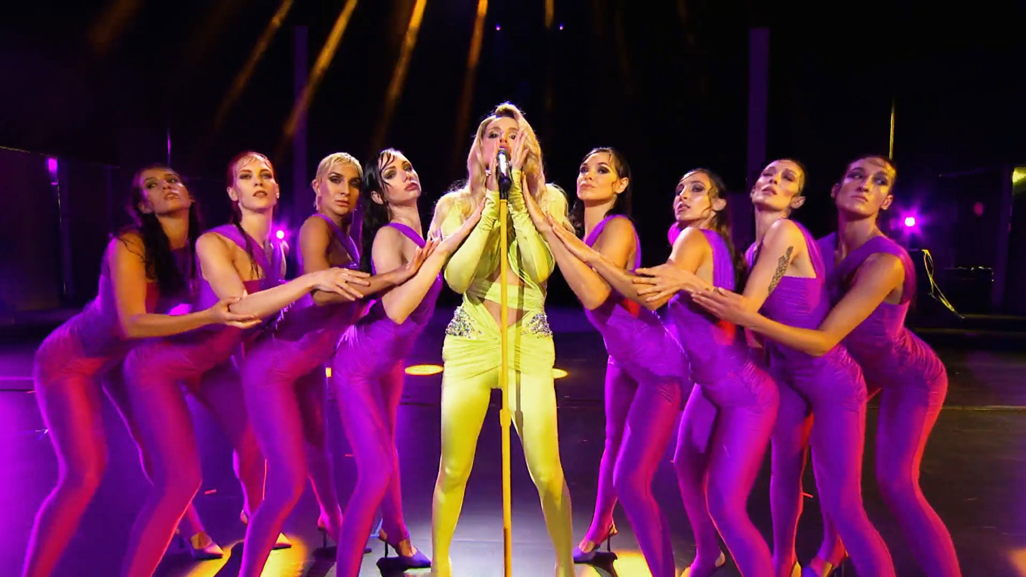 Loboda, "Allo"
