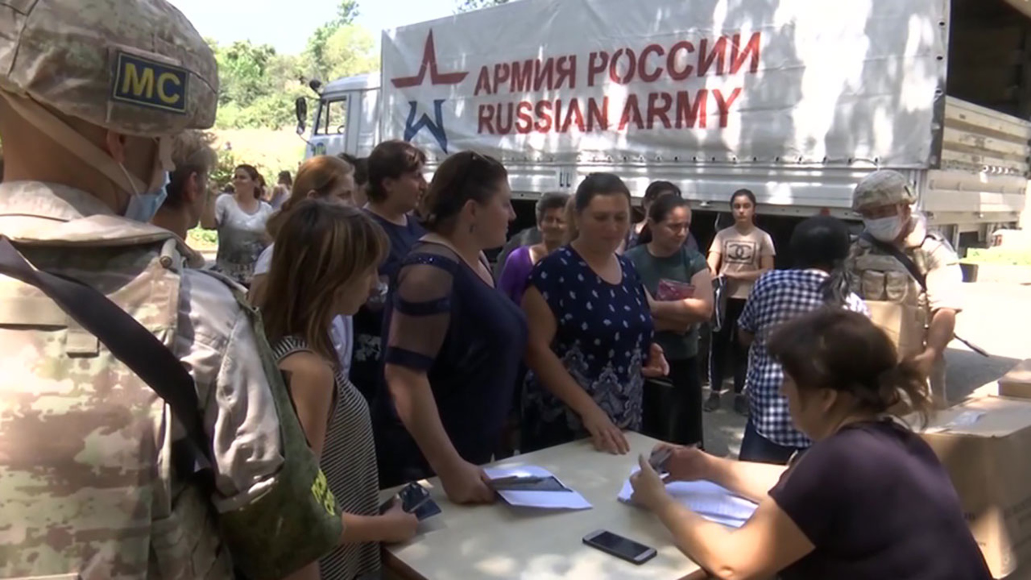 В Карабахе миротворцы организовали мобильную выездную приемную