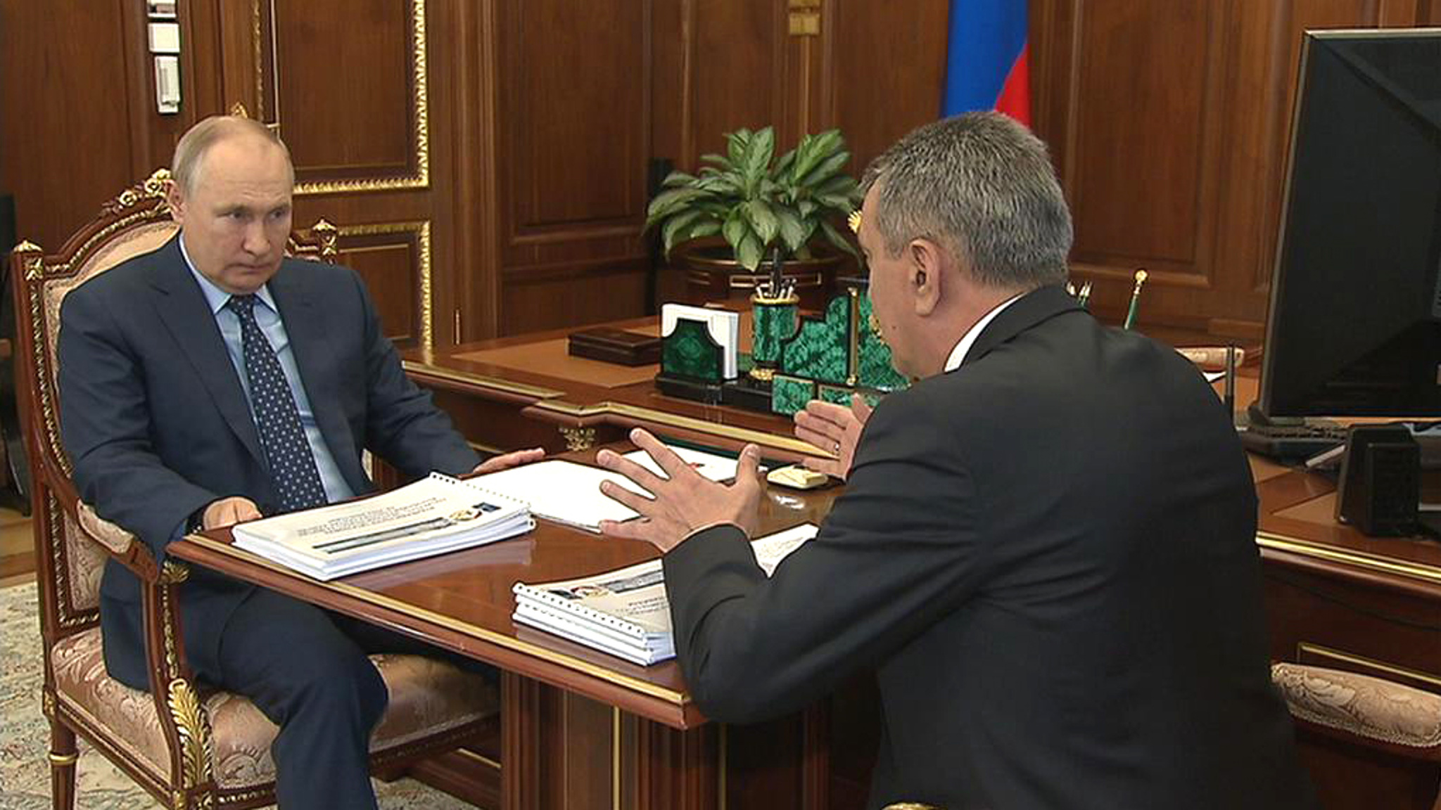 Путин потребовал решить вопрос с качеством воды в Северной Осетии