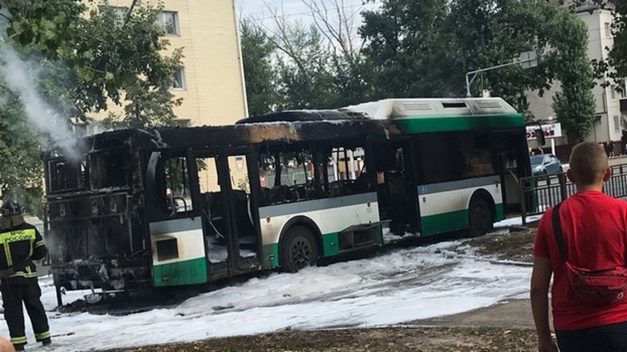 Опубликованы кадры последствий пожара в воронежском автобусе