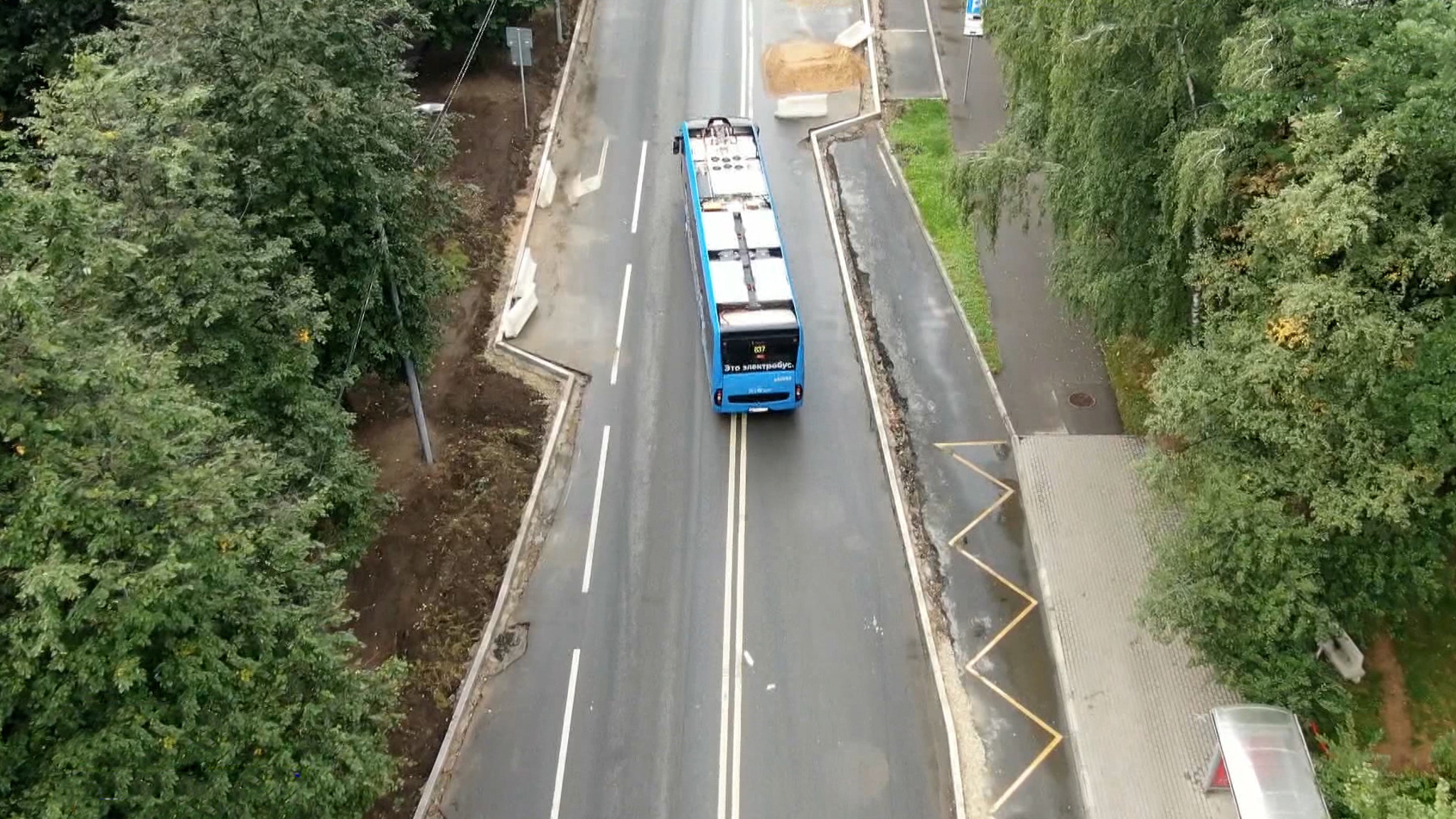 Бескудниковская полоса препятствий: в Москве выложили "пьяные бордюры"