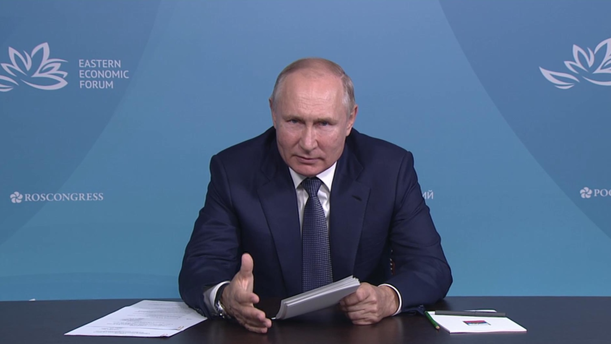 Путин заявил о восстановлении экономической жизни в России после пандемии