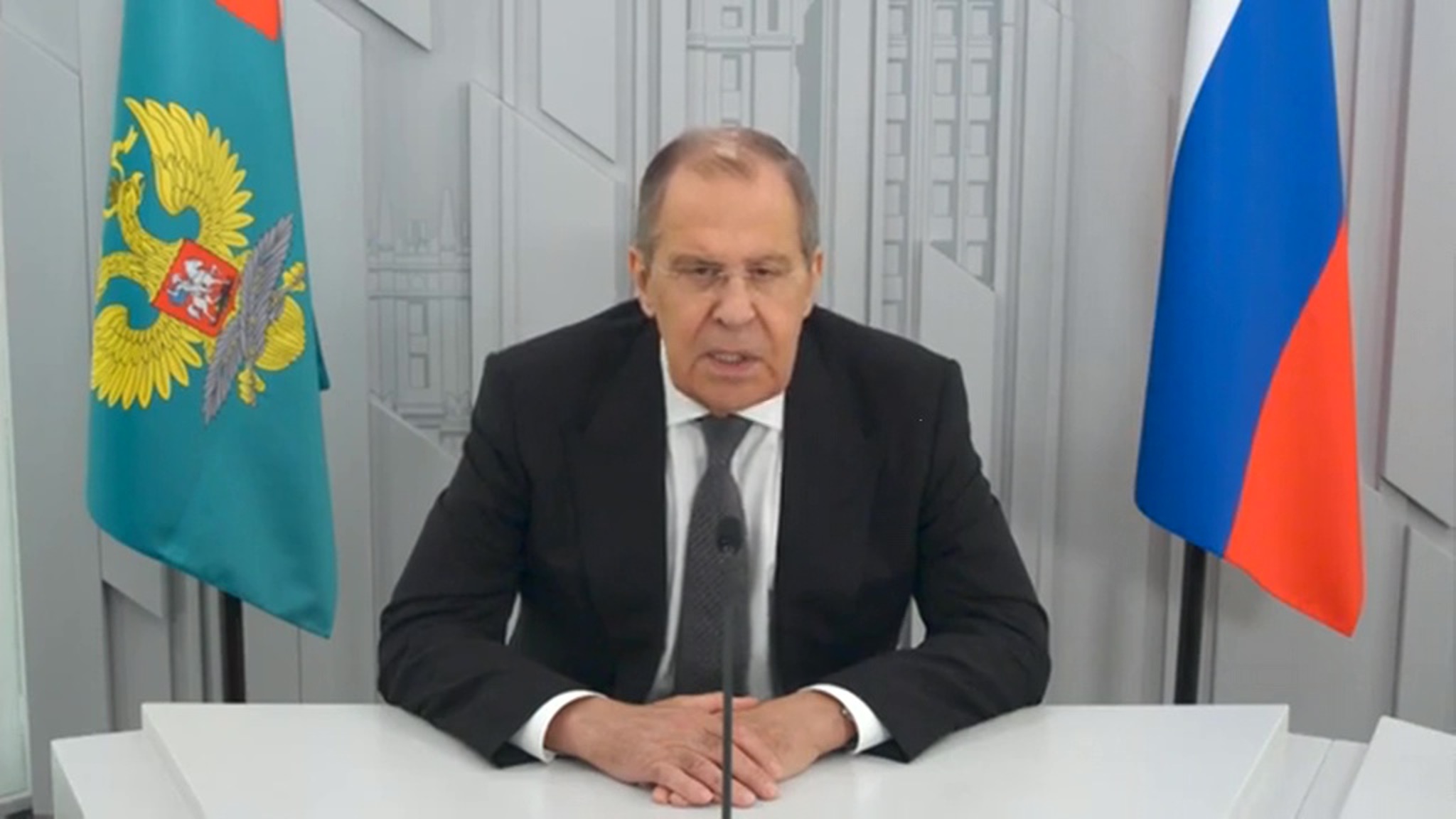 Лавров заявил о запуске "Северного потока-2" через несколько дней