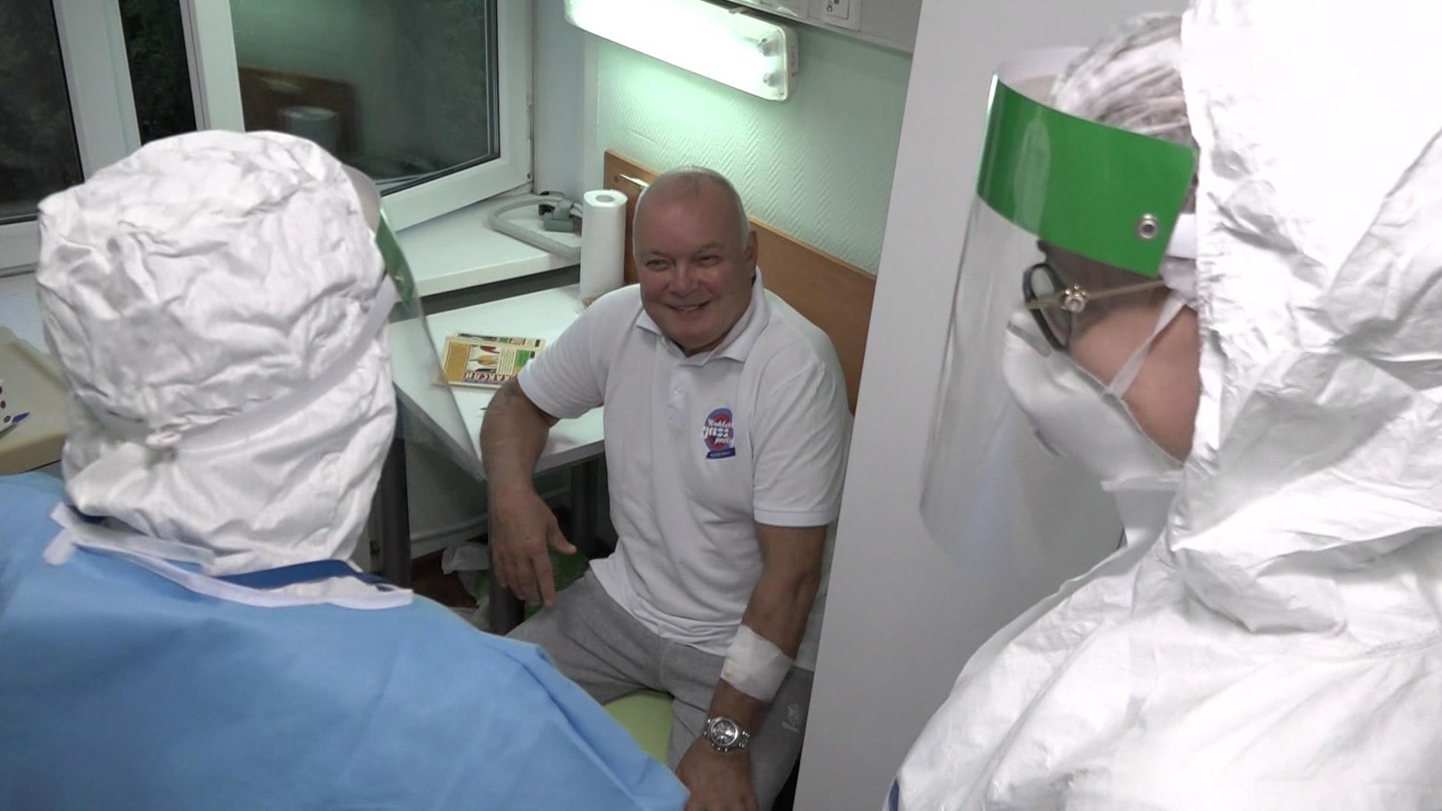 Дмитрий Киселев убедился в преимуществах вакцинации