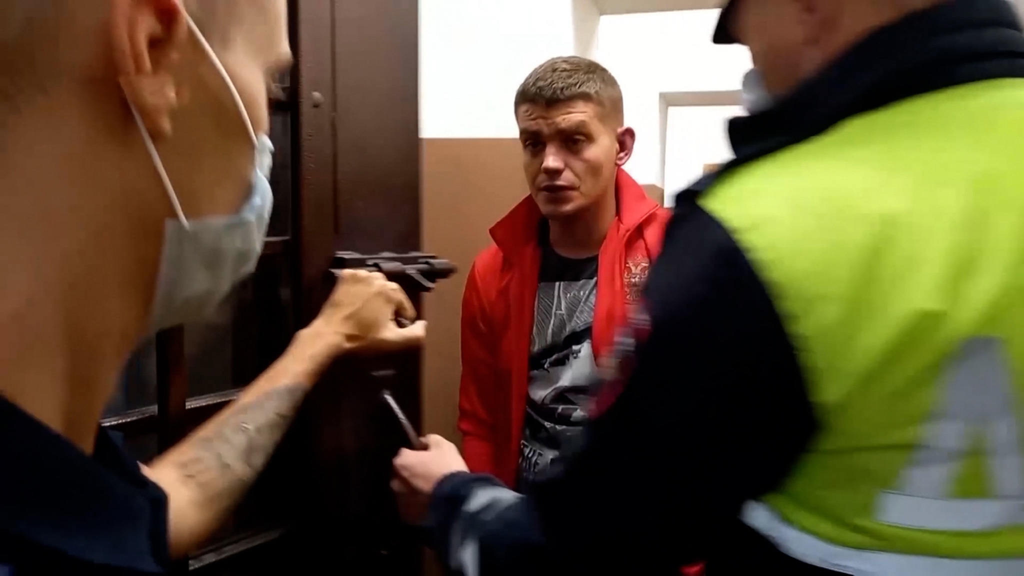 Аморальные выходки в погоне за популярностью: стримеров ловят в прямом эфире