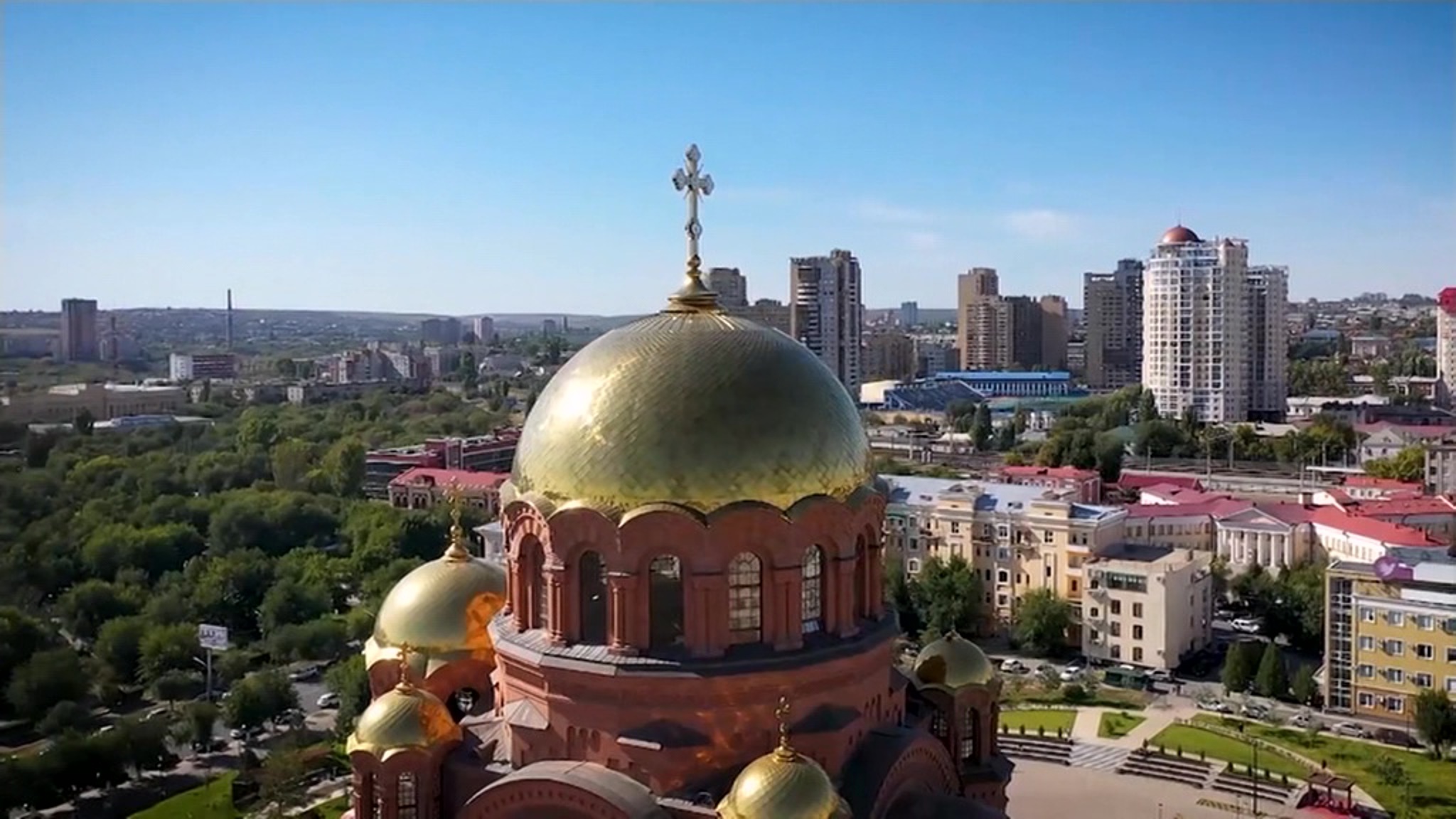 В Волгограде открыли воссозданный собор Александра Невского