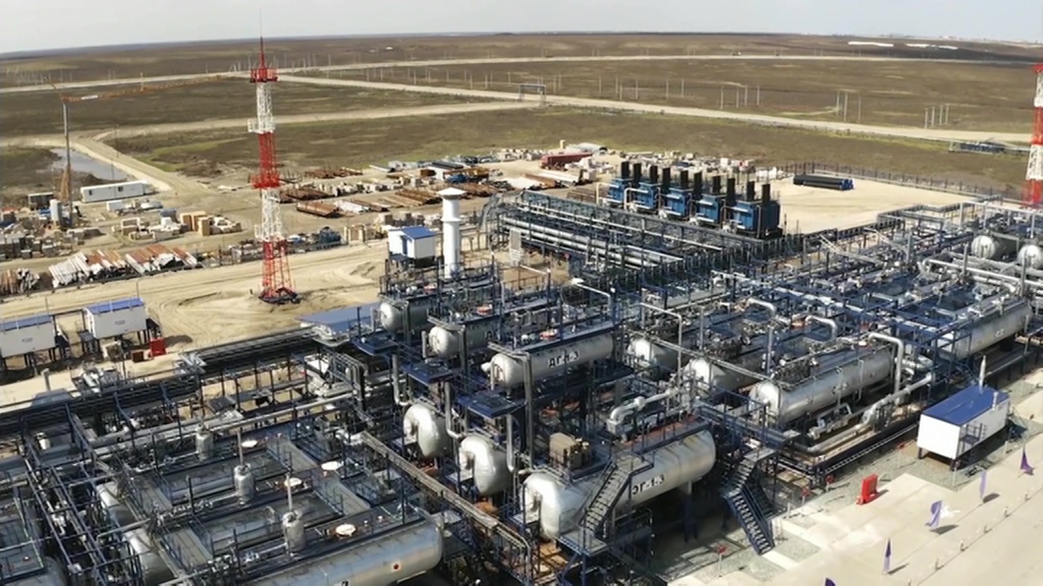 "Лукойл" и "Газпром нефть" создадут СП для работы в ЯНАО