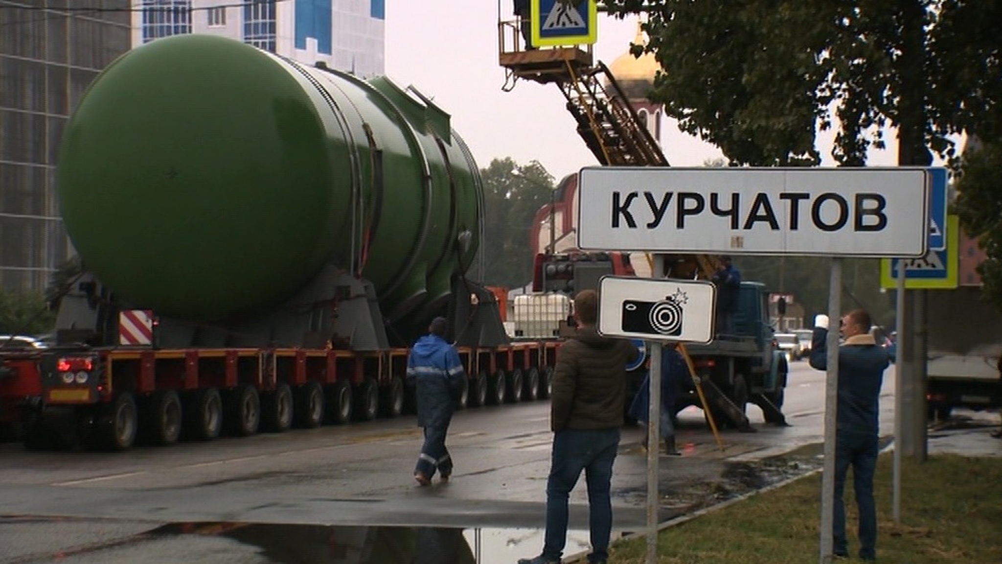 Везли полгода: чем уникален новый корпус атомного реактора для Курской АЭС
