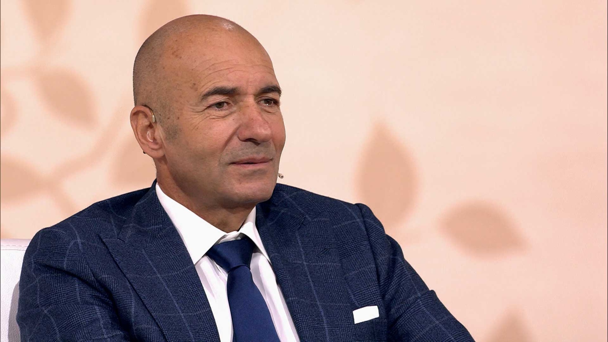 Требуют 30 млн долларов: на Игоря Крутого подают в суд за захват чужого имущества