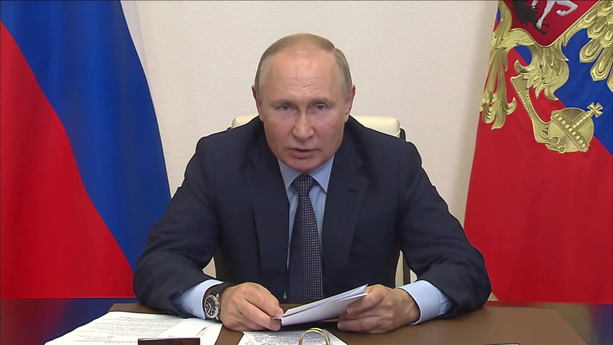 Путин: нужно вытащить из бедности значительное количество россиян