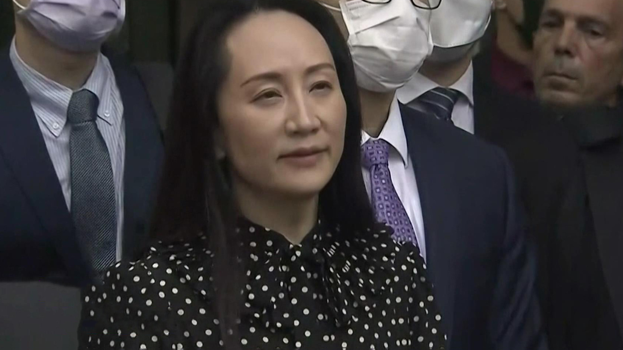 Освобождение "принцессы Huawei": что стоит за обменом между КНР и Канадой
