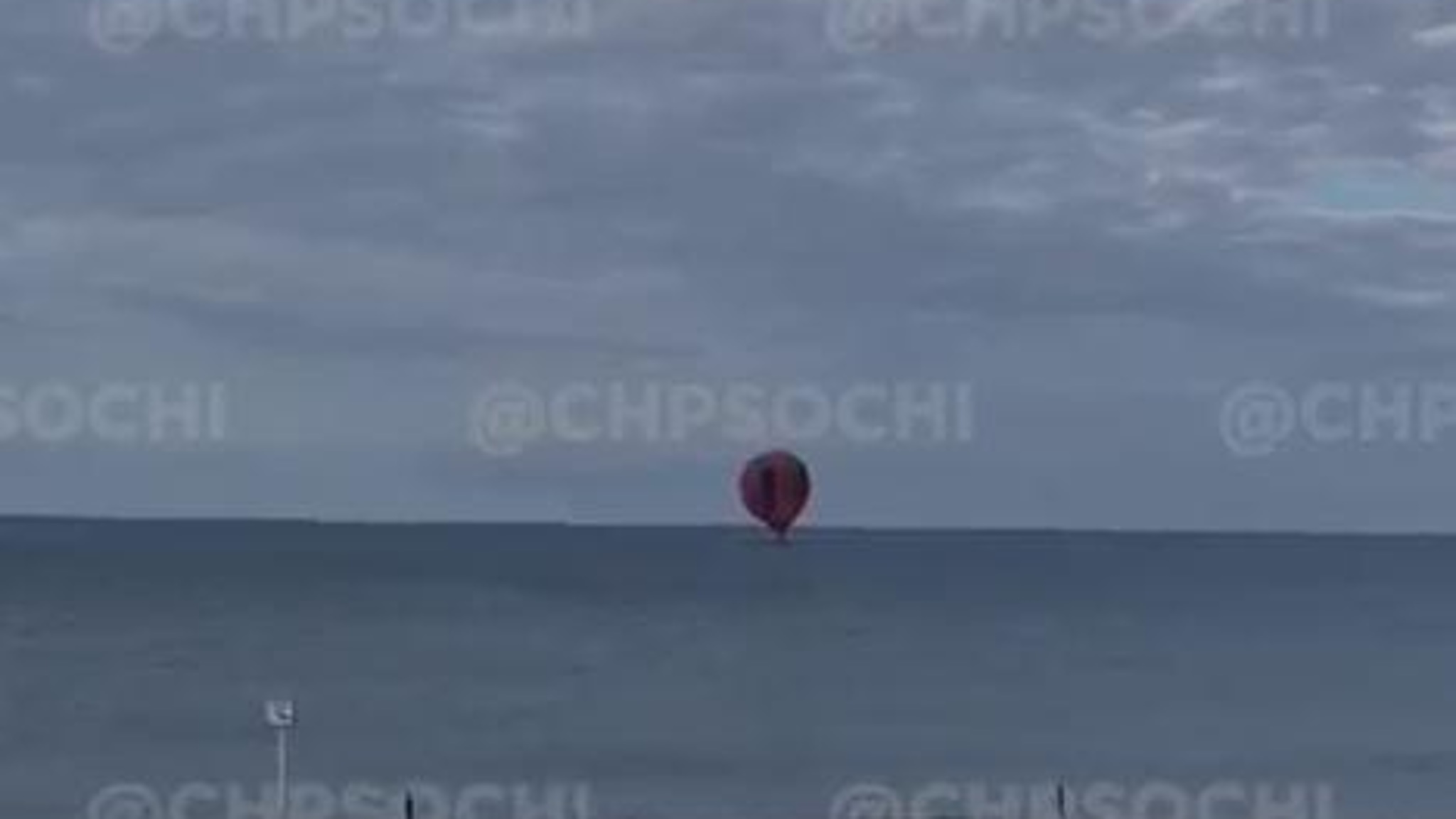 На воздушном шаре, упавшем в море в Сочи, находился чемпион мира по пауэрлифтингу