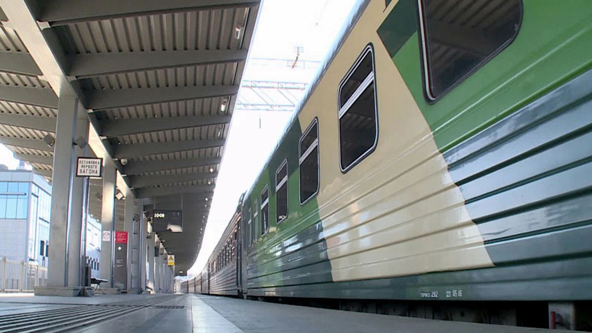 Между Петербургом и Москвой пустят 12 дополнительных поездов