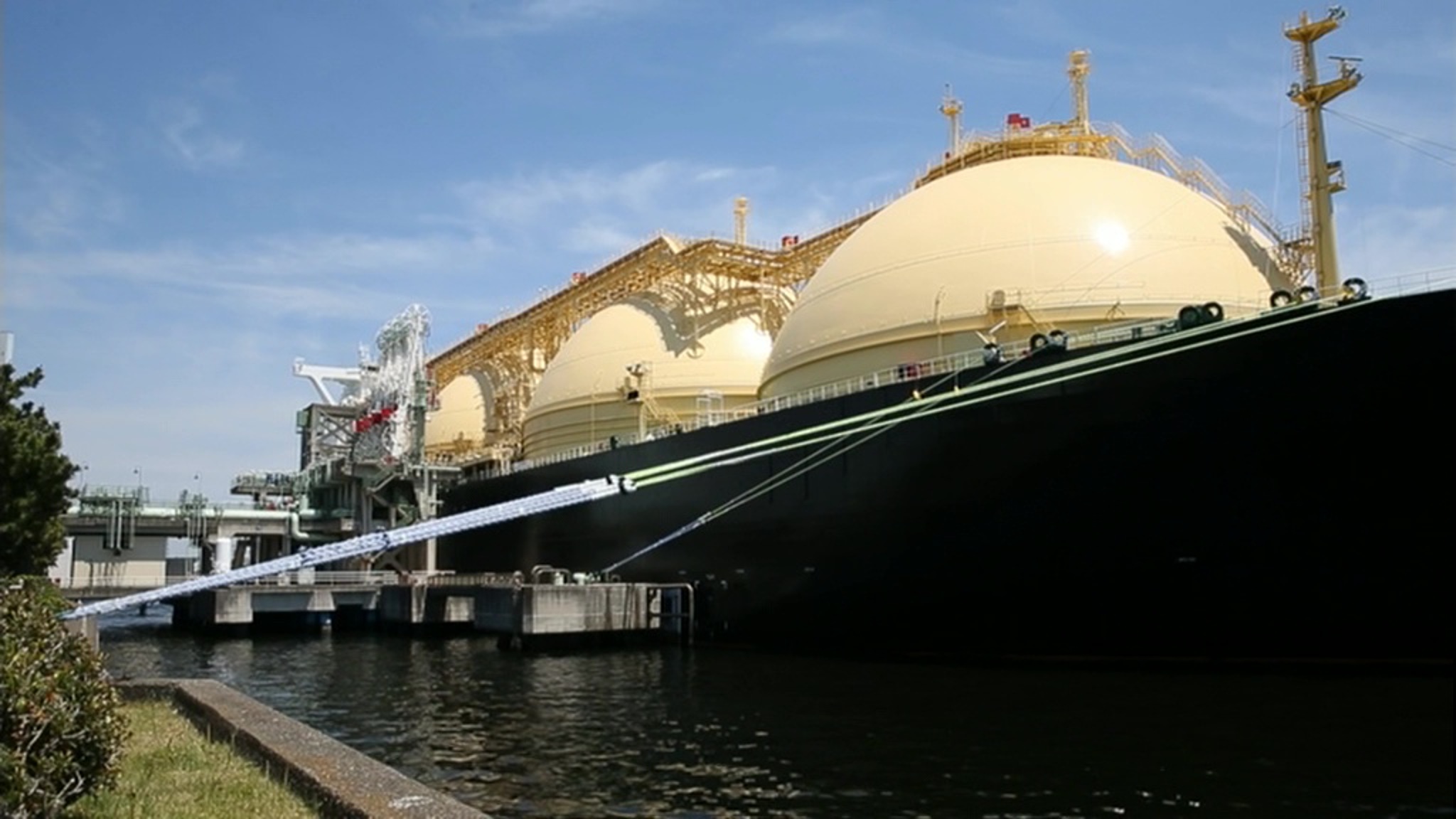 Европа решила установить потолок цен на газ