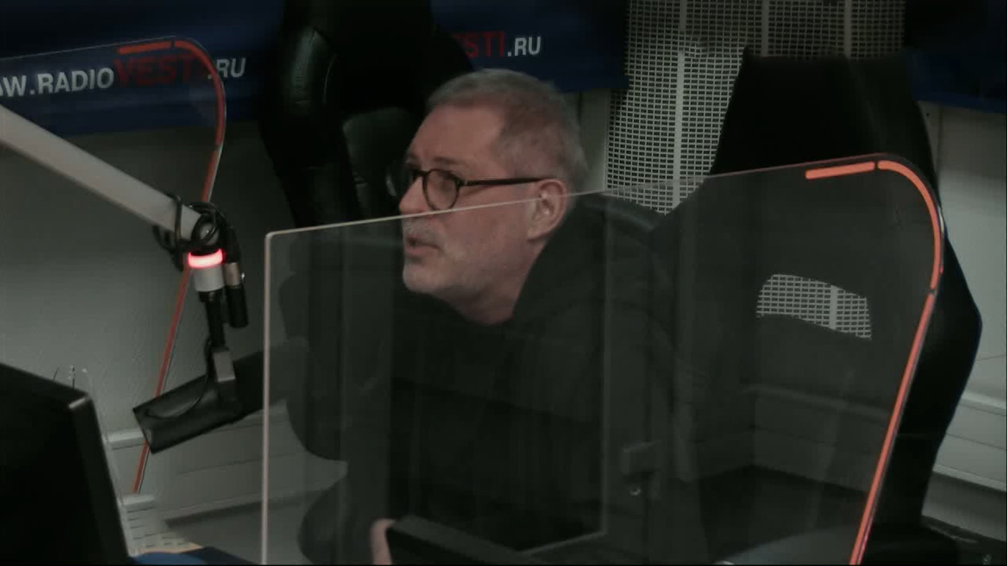 "Суверенное информационное пространство образуется очень просто: не надо иметь аккаунты в соцсетях"