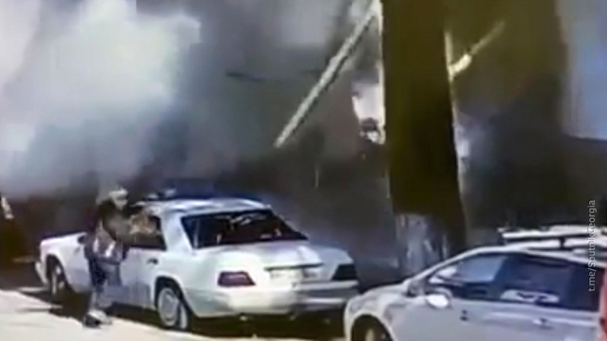 Под завалами дома в Батуми найдены еще два тела