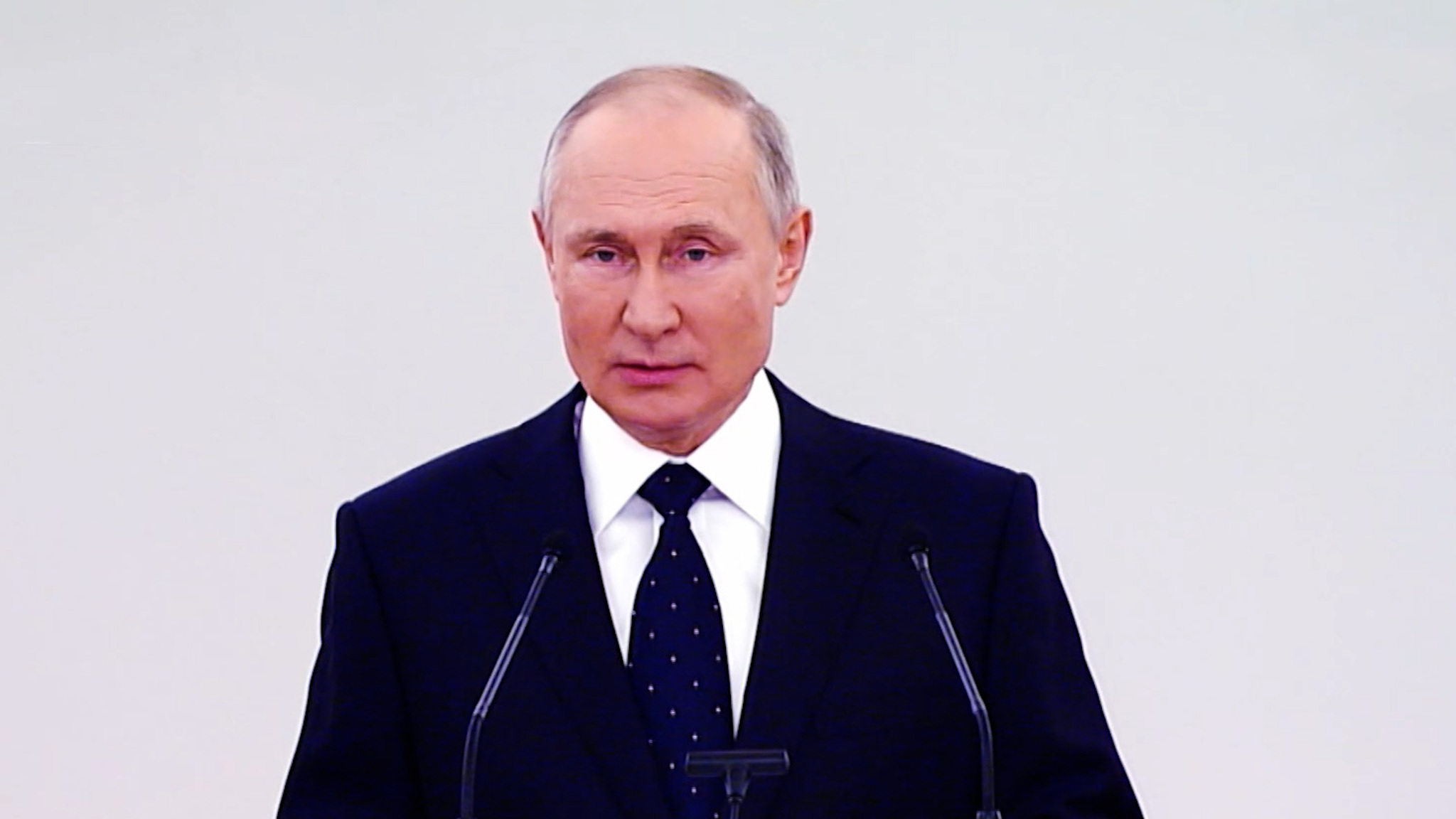 Владимир Путин встретится с депутатами Госдумы и примет премьера Армении