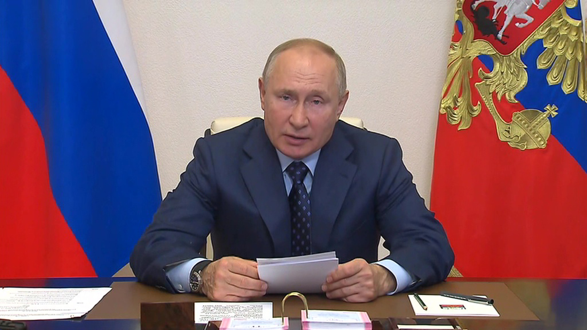 Путин: русский язык объединяет страны СНГ