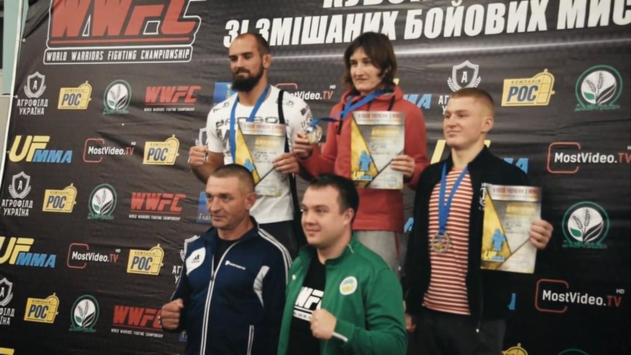 Украина попробовала смешать спорт и политику