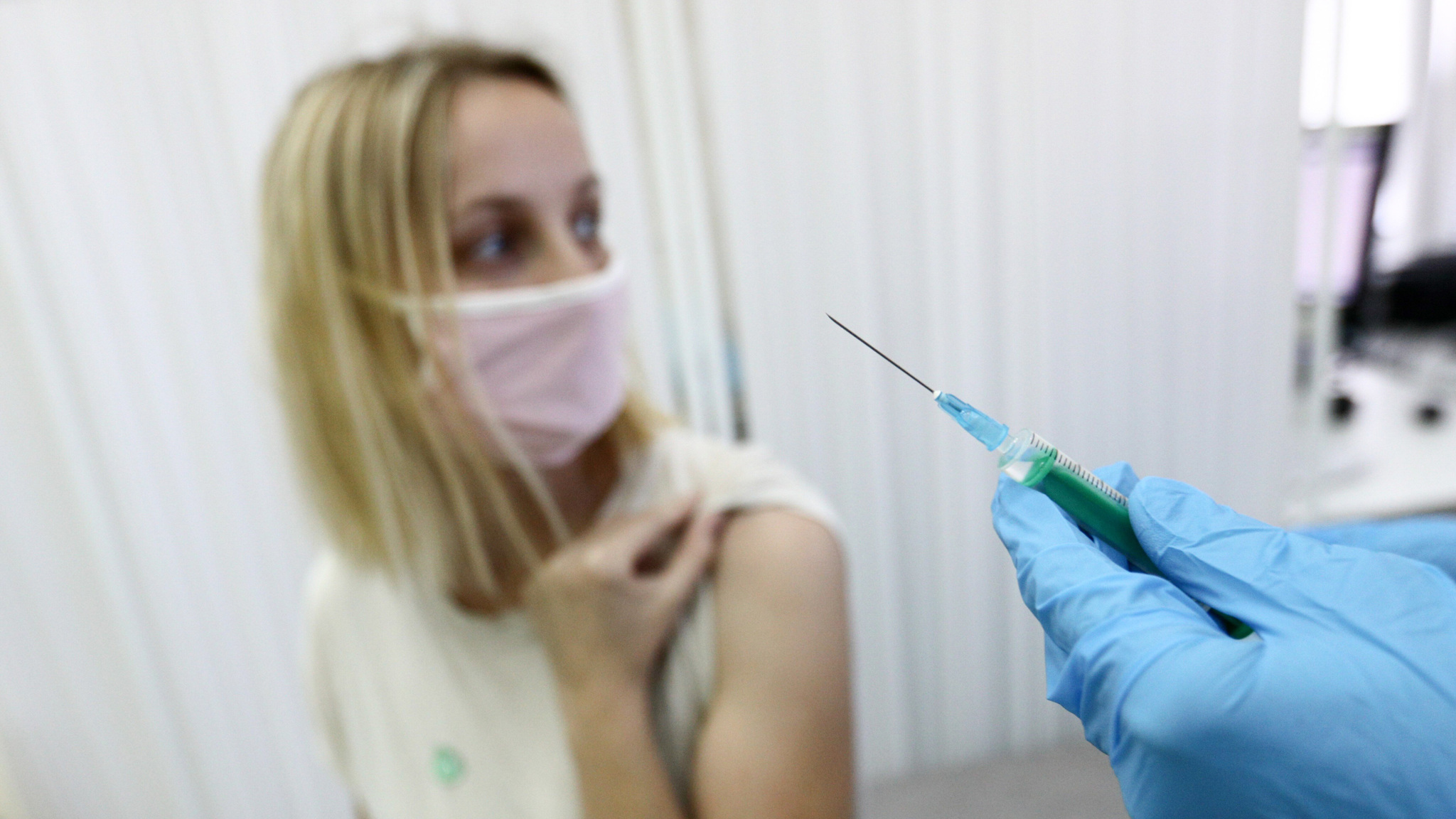 На Ставрополье введут обязательную вакцинацию от COVID-19 для ряда категорий