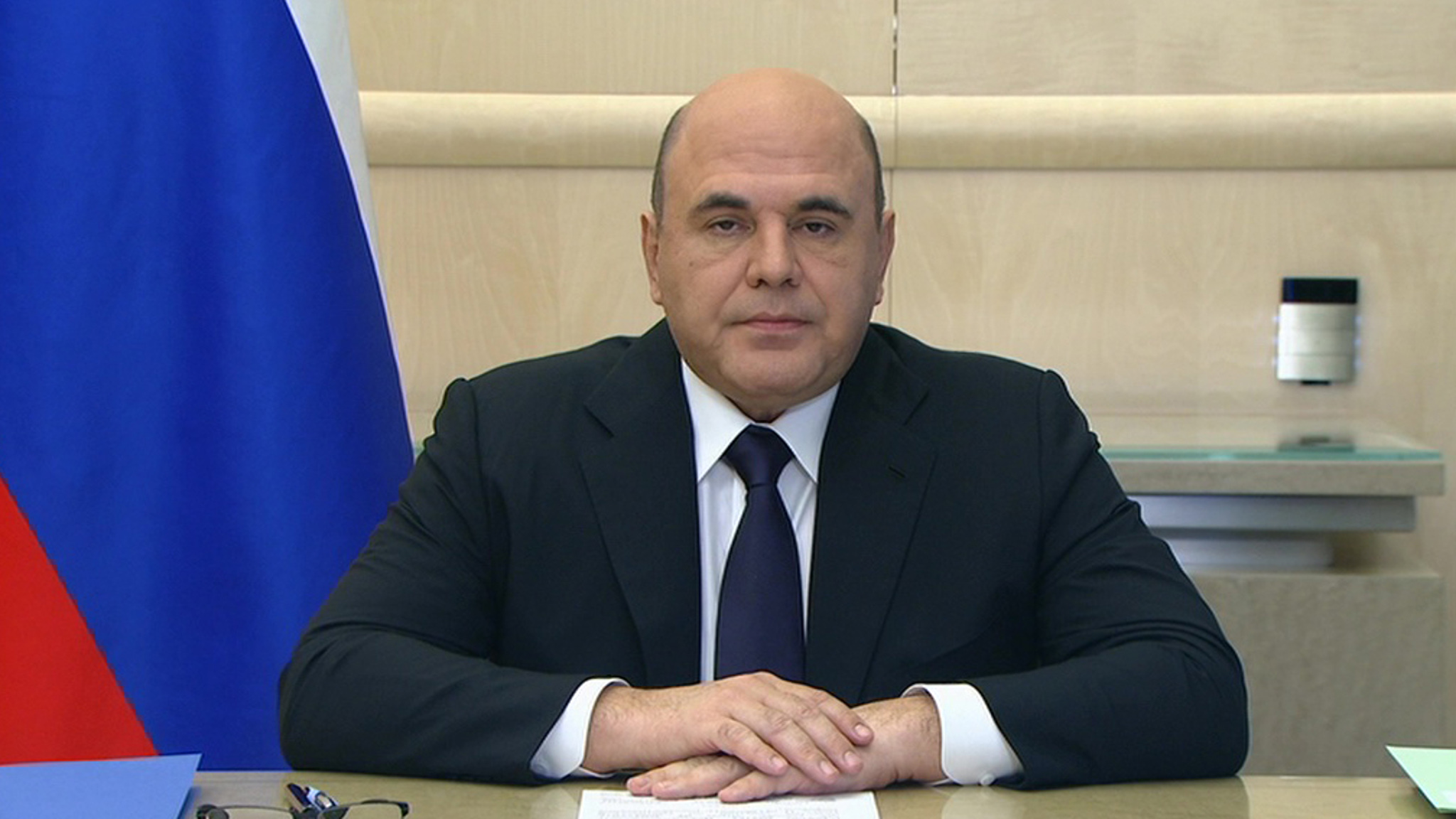 Мишустин подписал документы о дополнительных средствах на поддержку семей с детьми