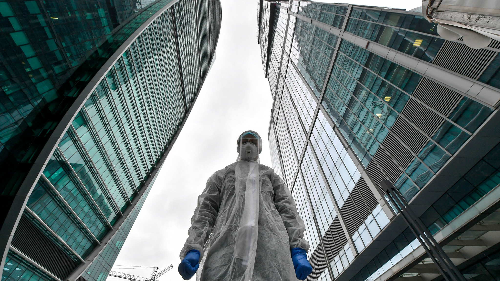 Москвичам на карантине разрешили выходить в магазин